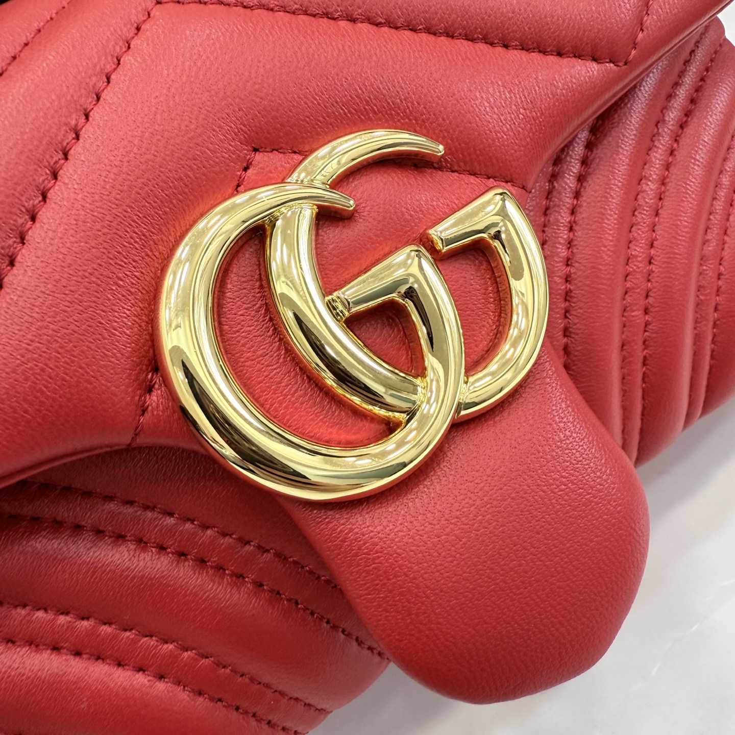 Gucci GG Marmont Small Shoulder Bag - FashionPlug