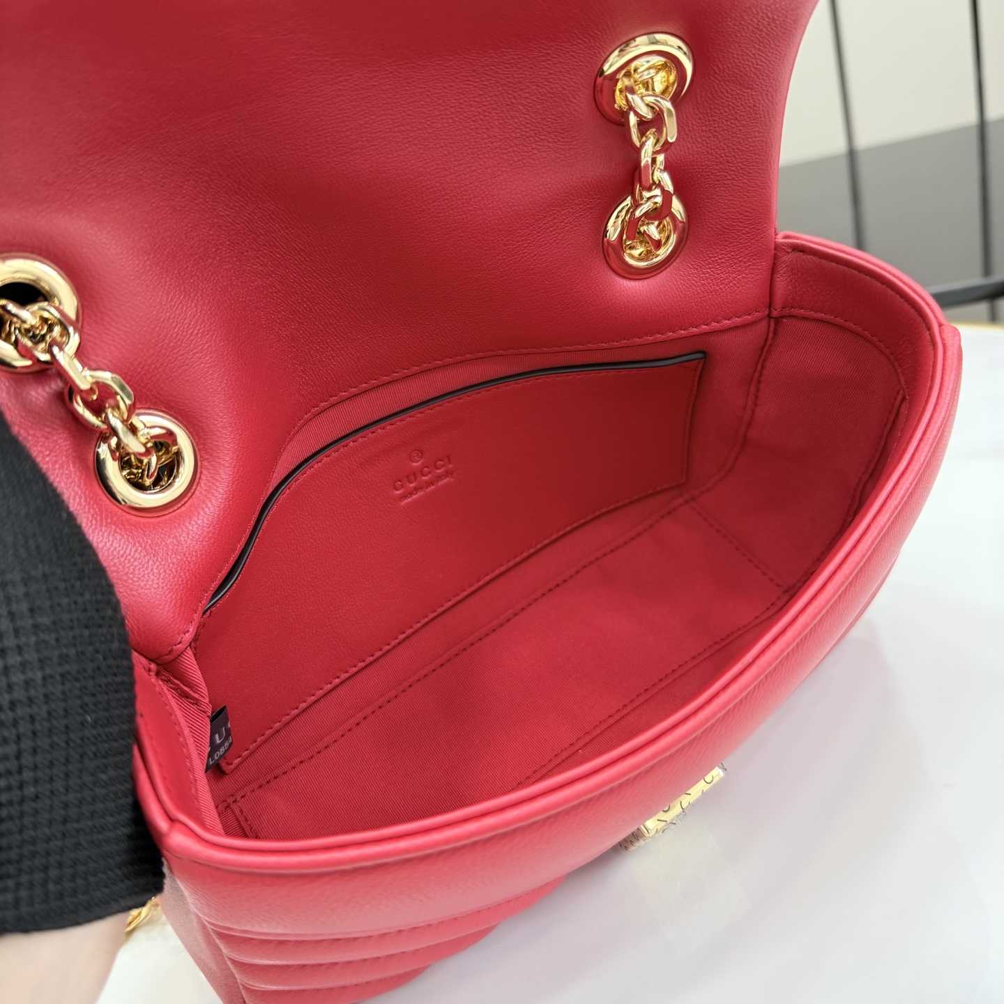 Gucci GG Marmont Small Shoulder Bag - FashionPlug