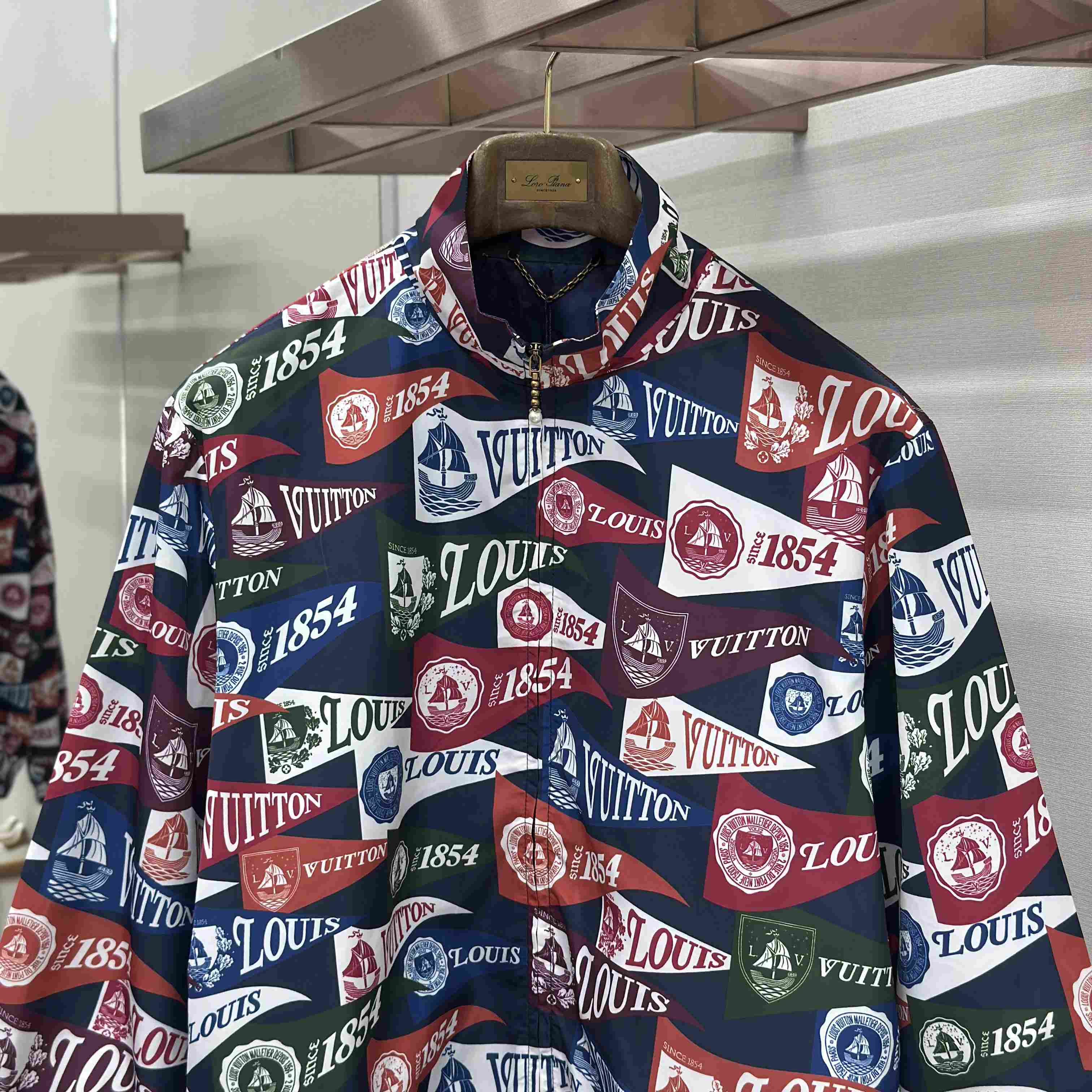 Louis Vuitton Graphic Windbreaker 1AIJRA - FashionPlug