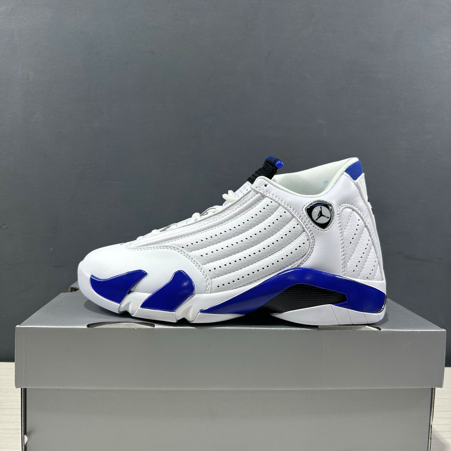  Jordan Air Jordan 14 retro hyper royal Sneakers       487471-104  - FashionPlug