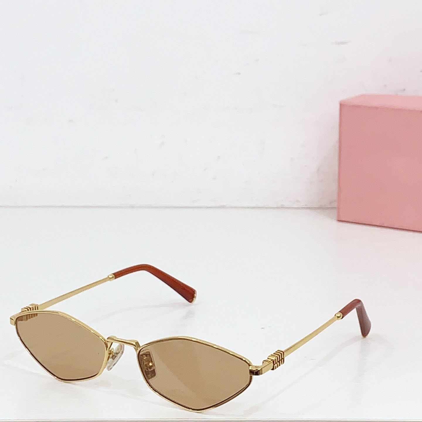 Miu Miu   SMU56Z  Sunglasses - FashionPlug