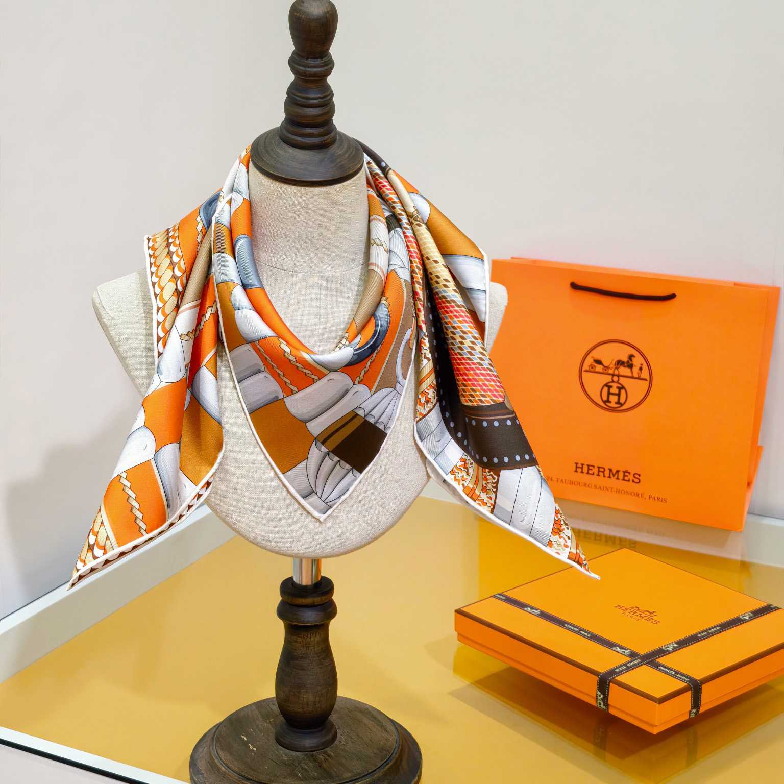Hermes Flora Y Plata Scarf 90 - FashionPlug