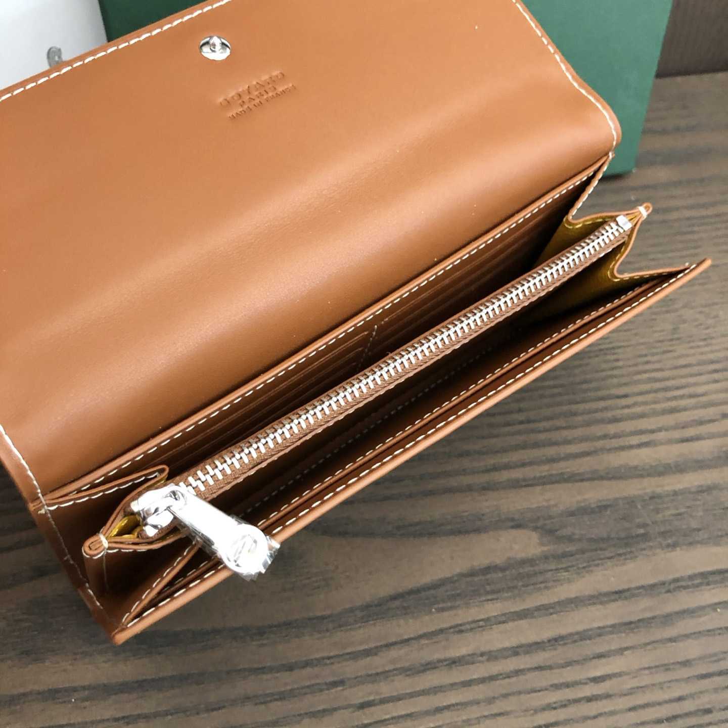 Goyard Portefeuille Wallet - FashionPlug
