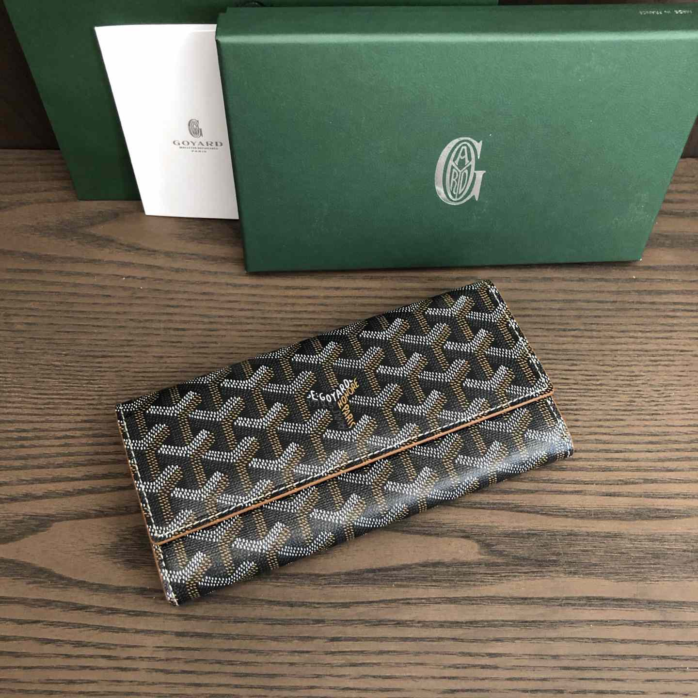 Goyard Portefeuille Wallet - FashionPlug