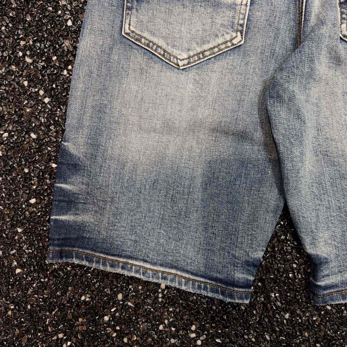 Amiri Shorts   20512 - FashionPlug