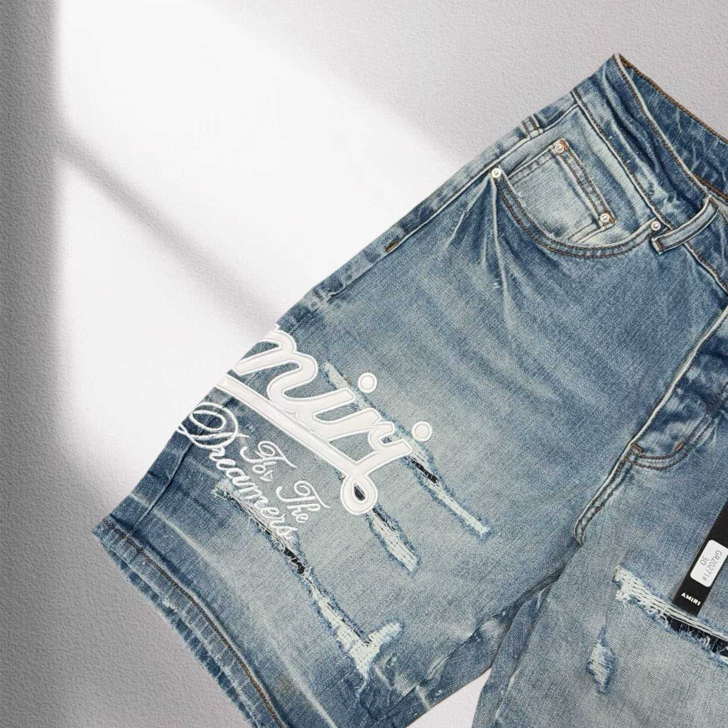 Amiri Shorts   20271 - FashionPlug