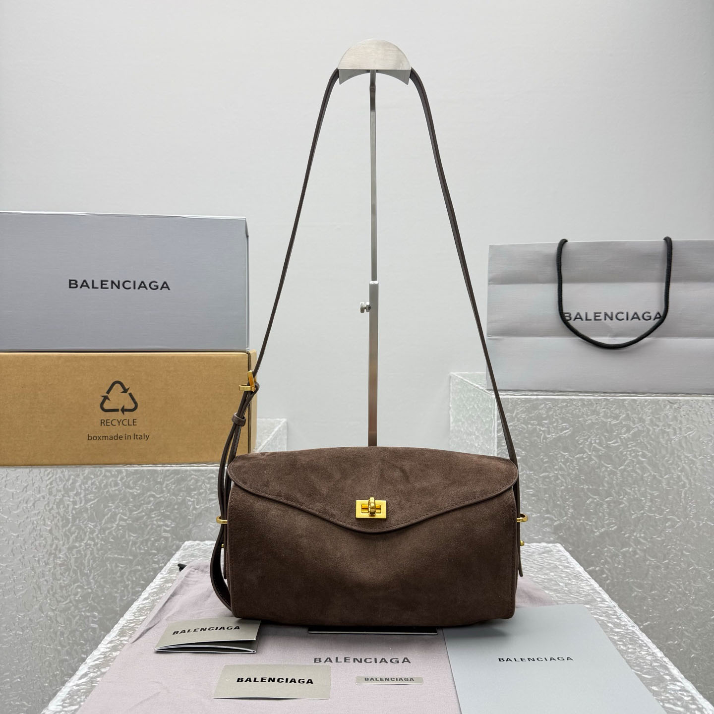 Balenciaga  Le 7 Shoulder Bag Medium In Moka - FashionPlug