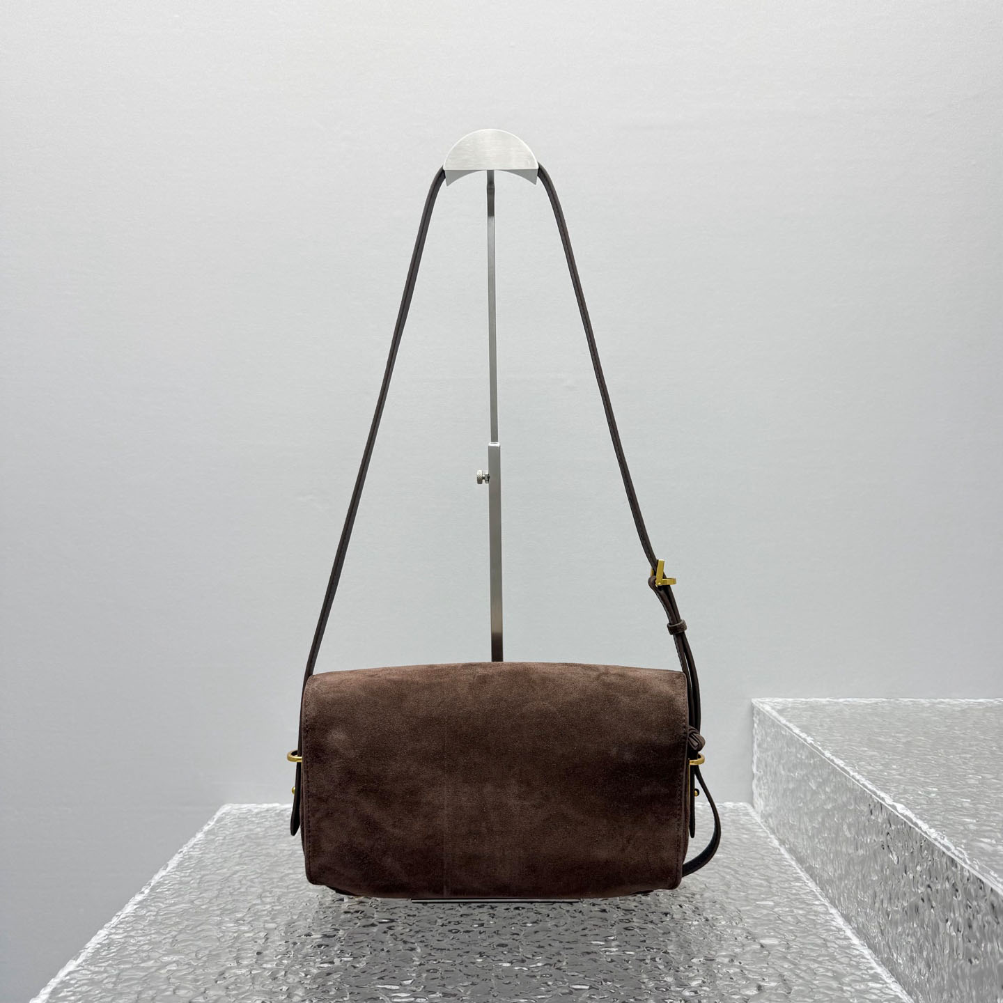 Balenciaga  Le 7 Shoulder Bag Medium In Moka - FashionPlug