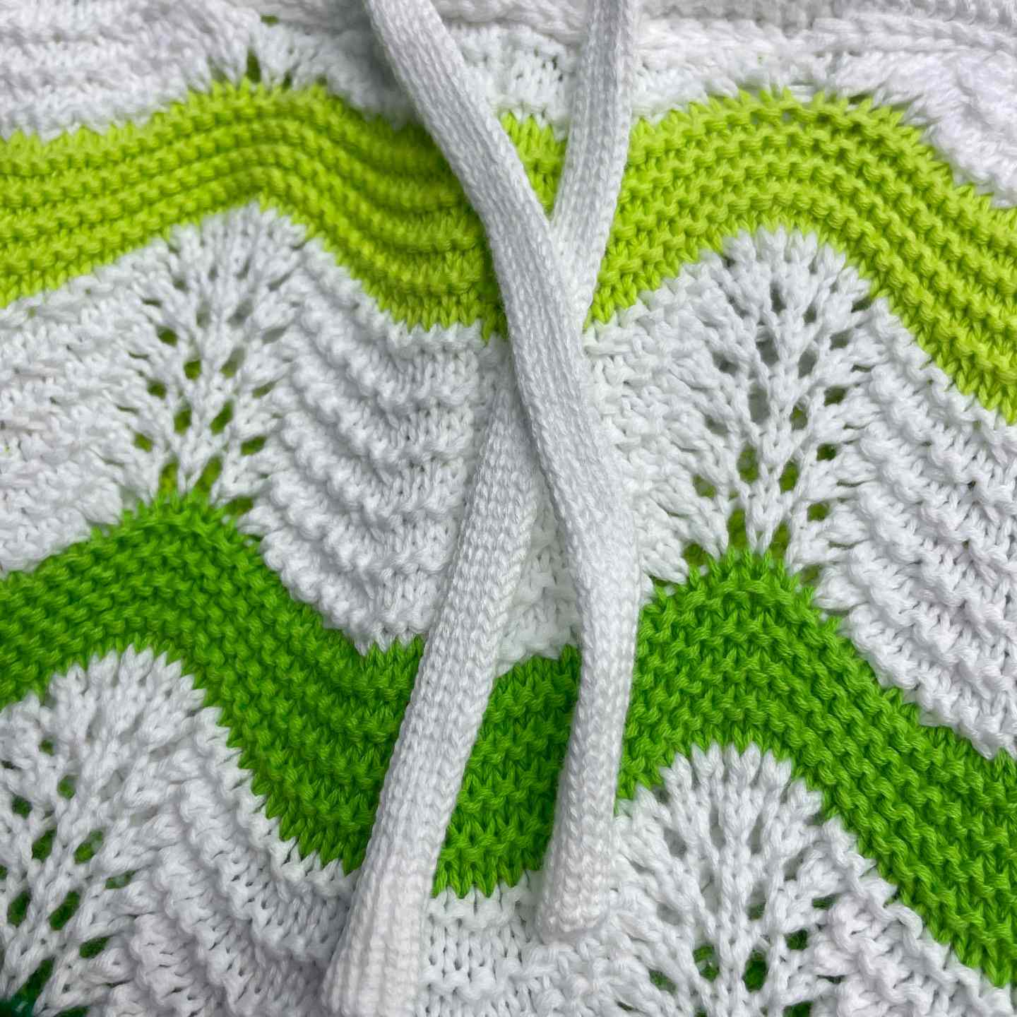 Casablanca Wave Knit Short 'Gradient Wave' D0201 - FashionPlug
