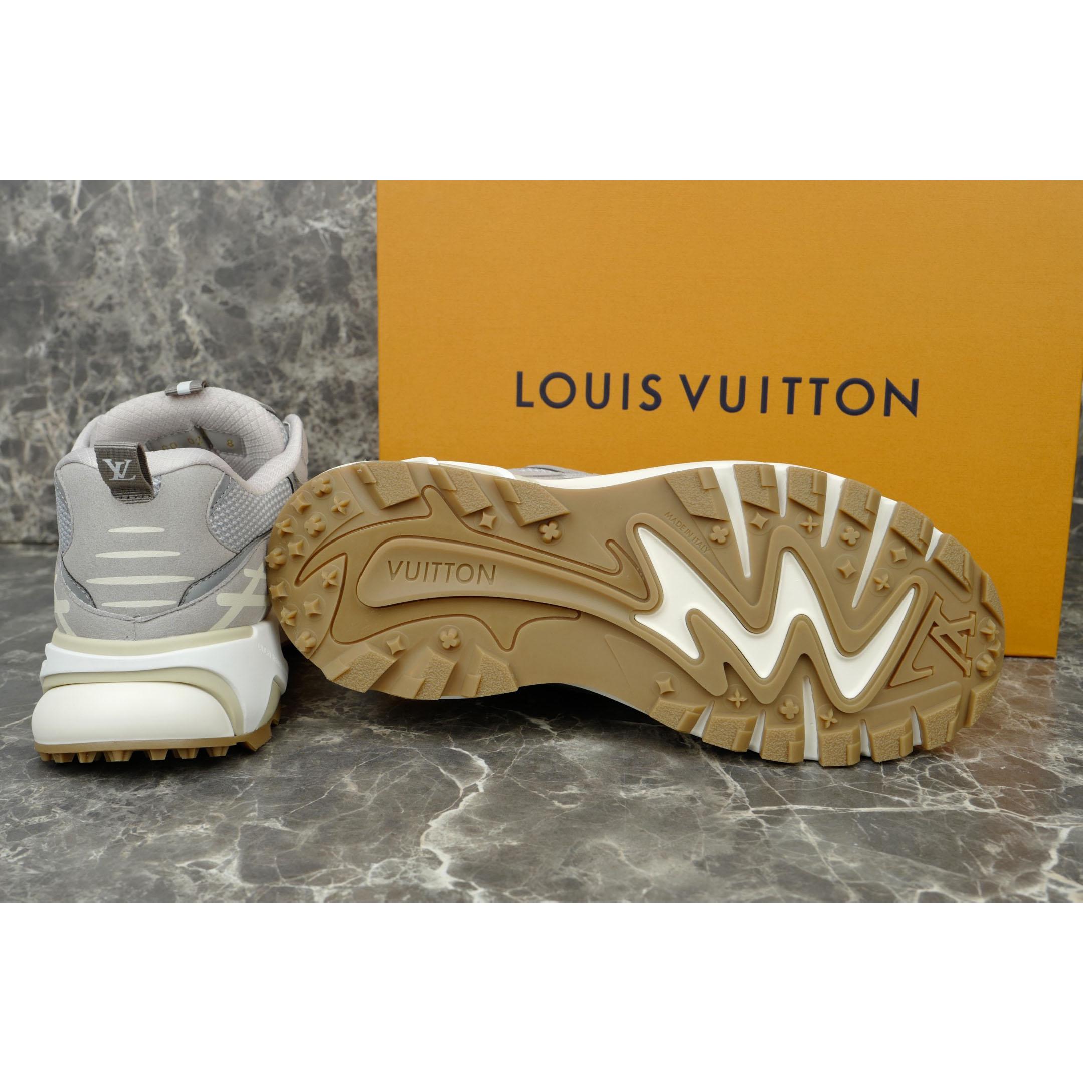 Louis Vuitton LV Tatic Runner Sneaker 1AKC3L - FashionPlug