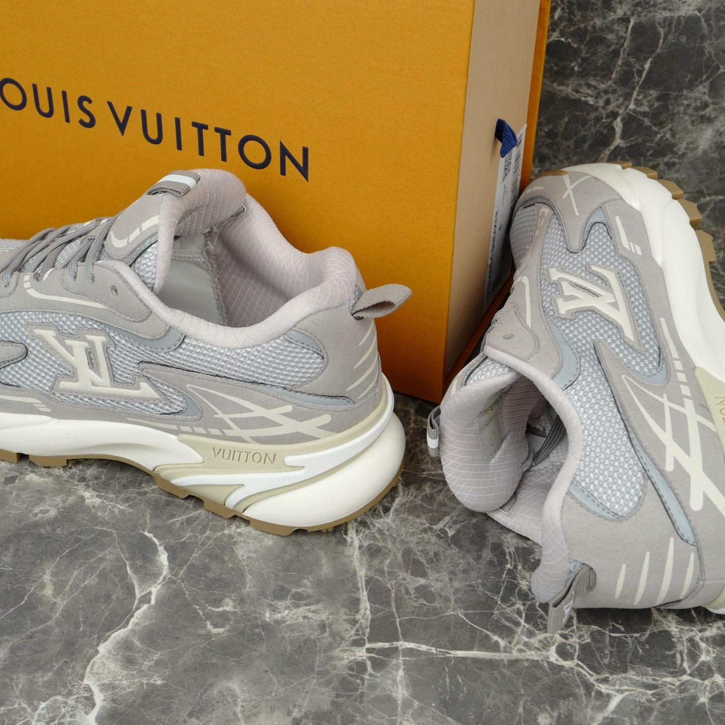 Louis Vuitton LV Tatic Runner Sneaker 1AKC3L - FashionPlug