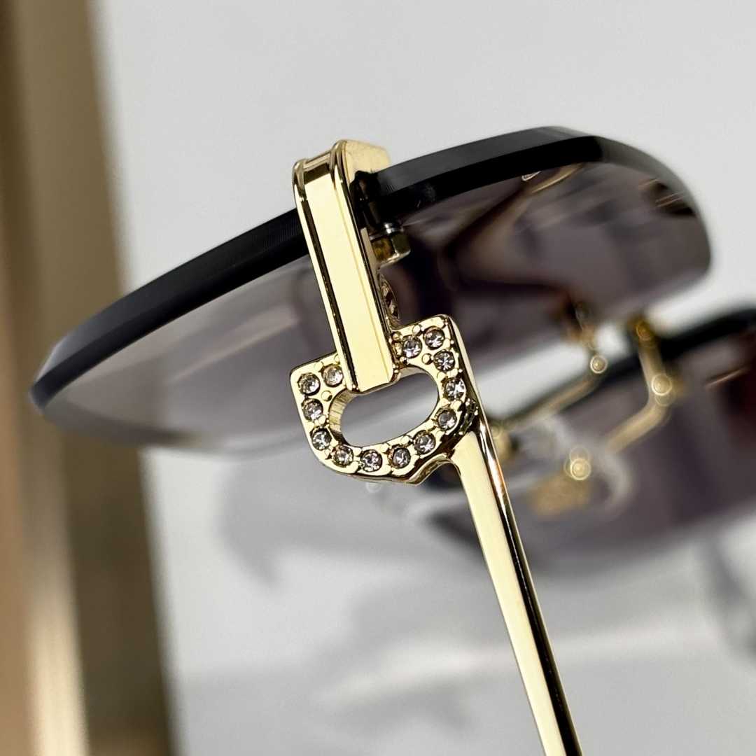 Cartier  CT01130 Sunglasses    - FashionPlug