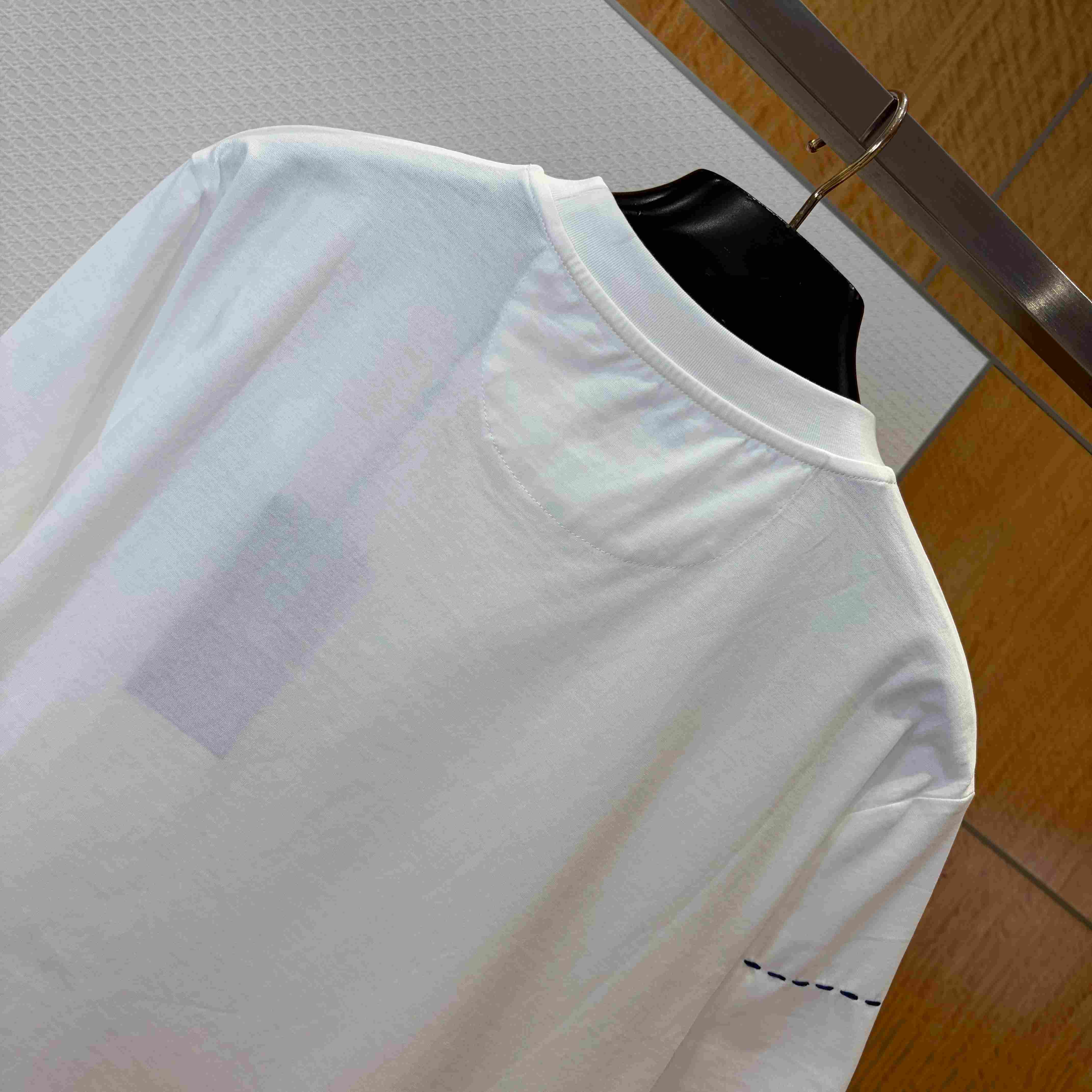 Fendi White Cotton T-shirt - FashionPlug