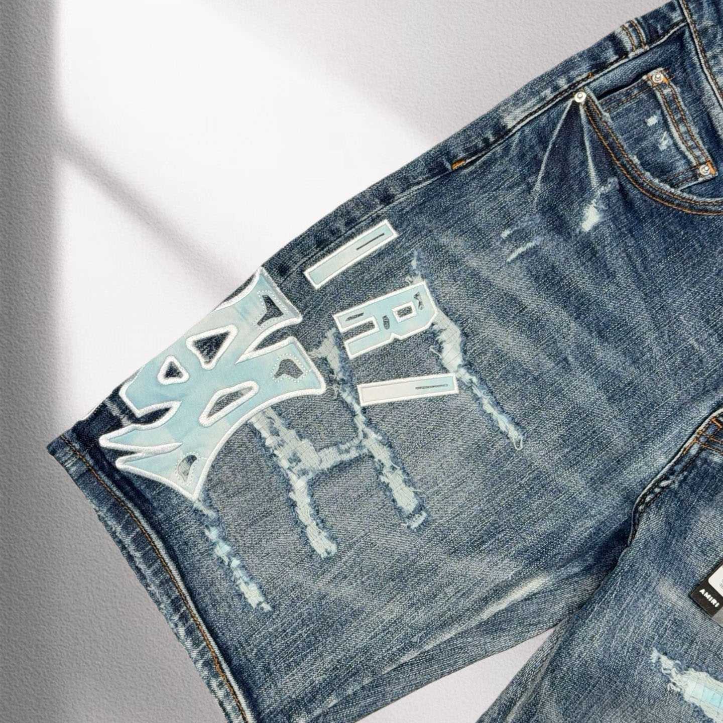 Amiri Shorts   20330 - FashionPlug