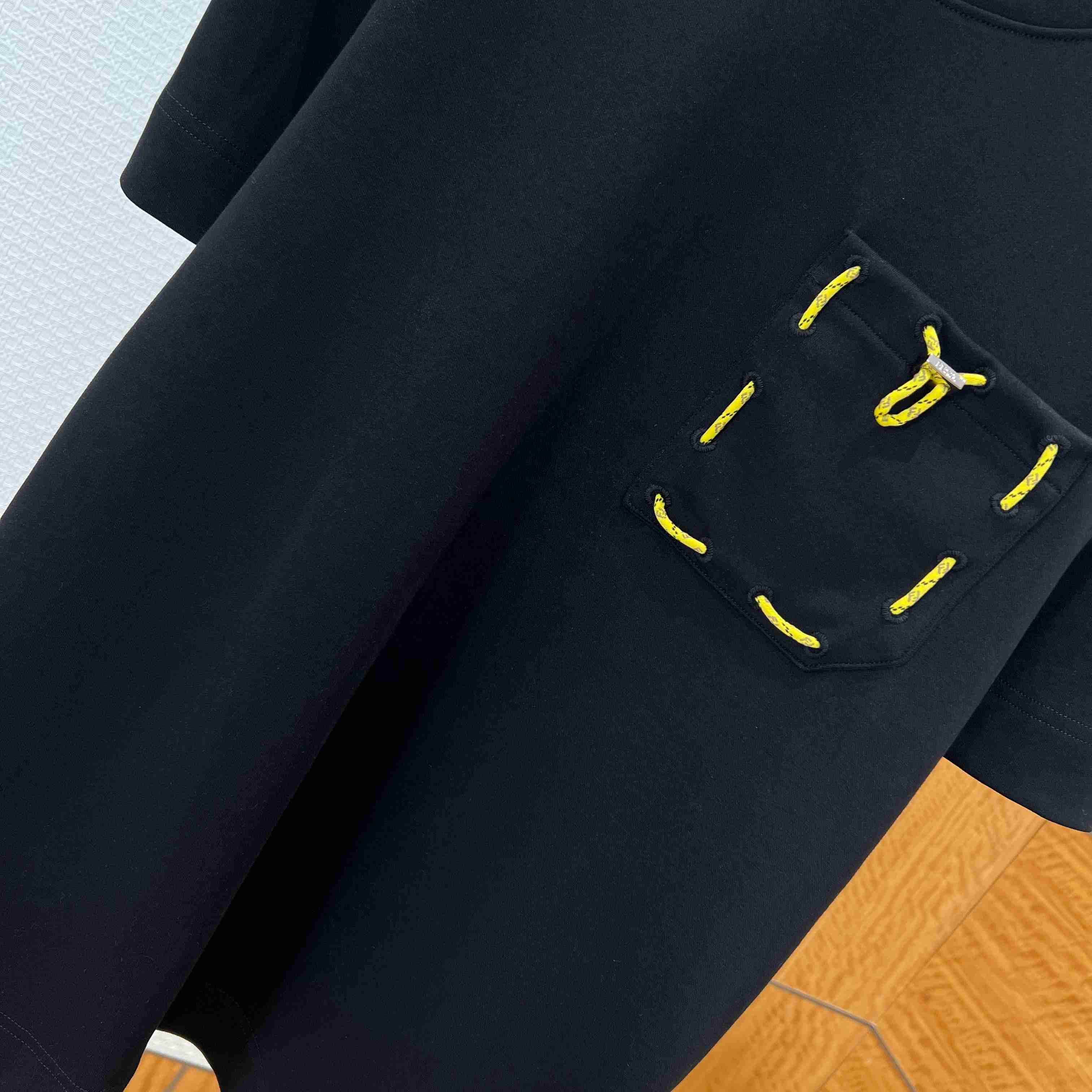 Fendi Black Cotton T-shirt - FashionPlug