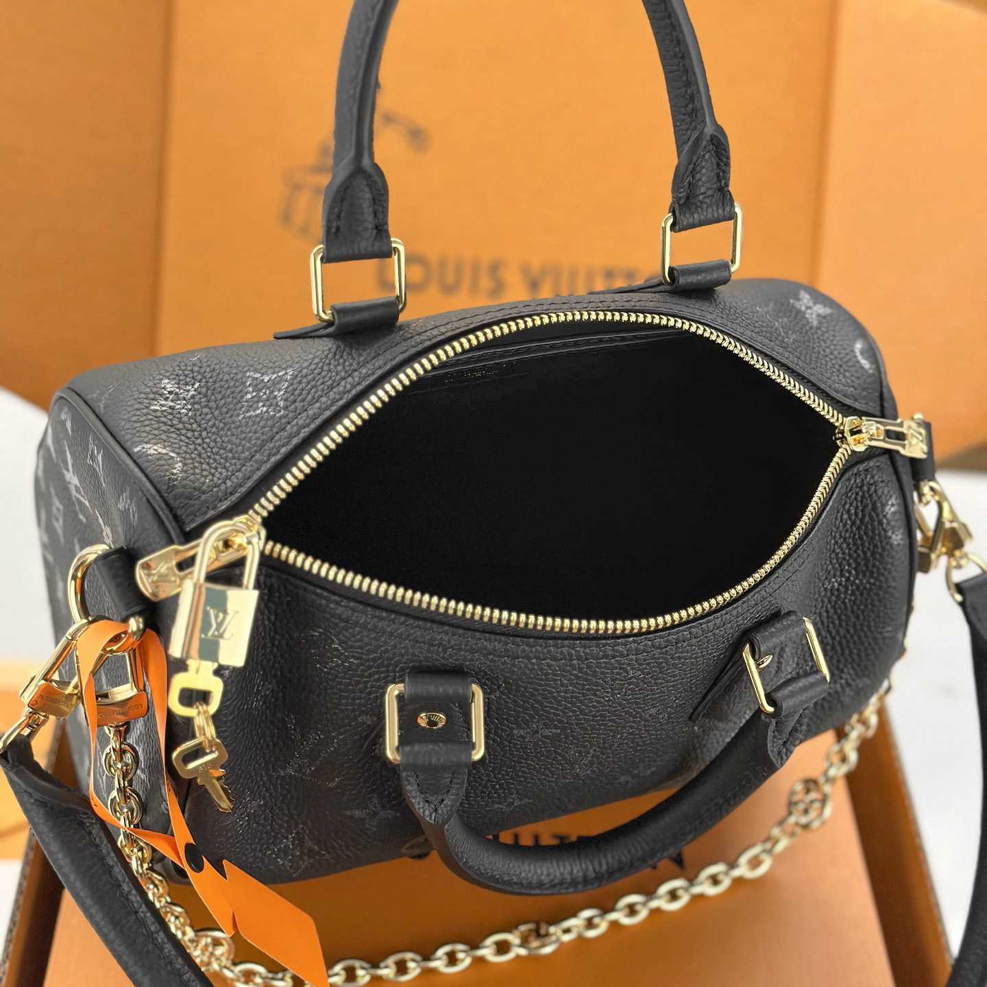 Louis Vuitton Speedy Bandoulière 25 M26486 - FashionPlug