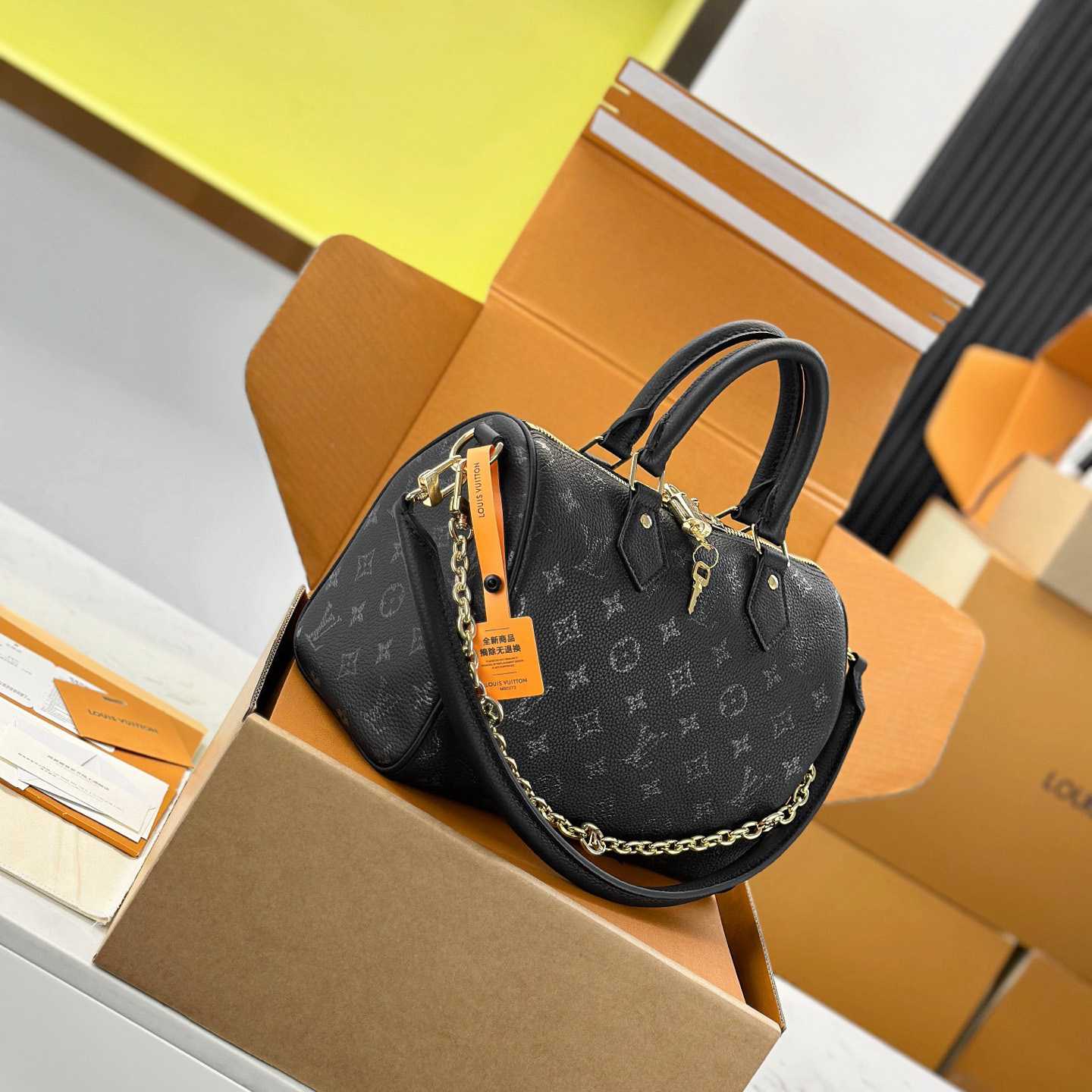 Louis Vuitton Speedy Bandoulière 25 M26486 - FashionPlug