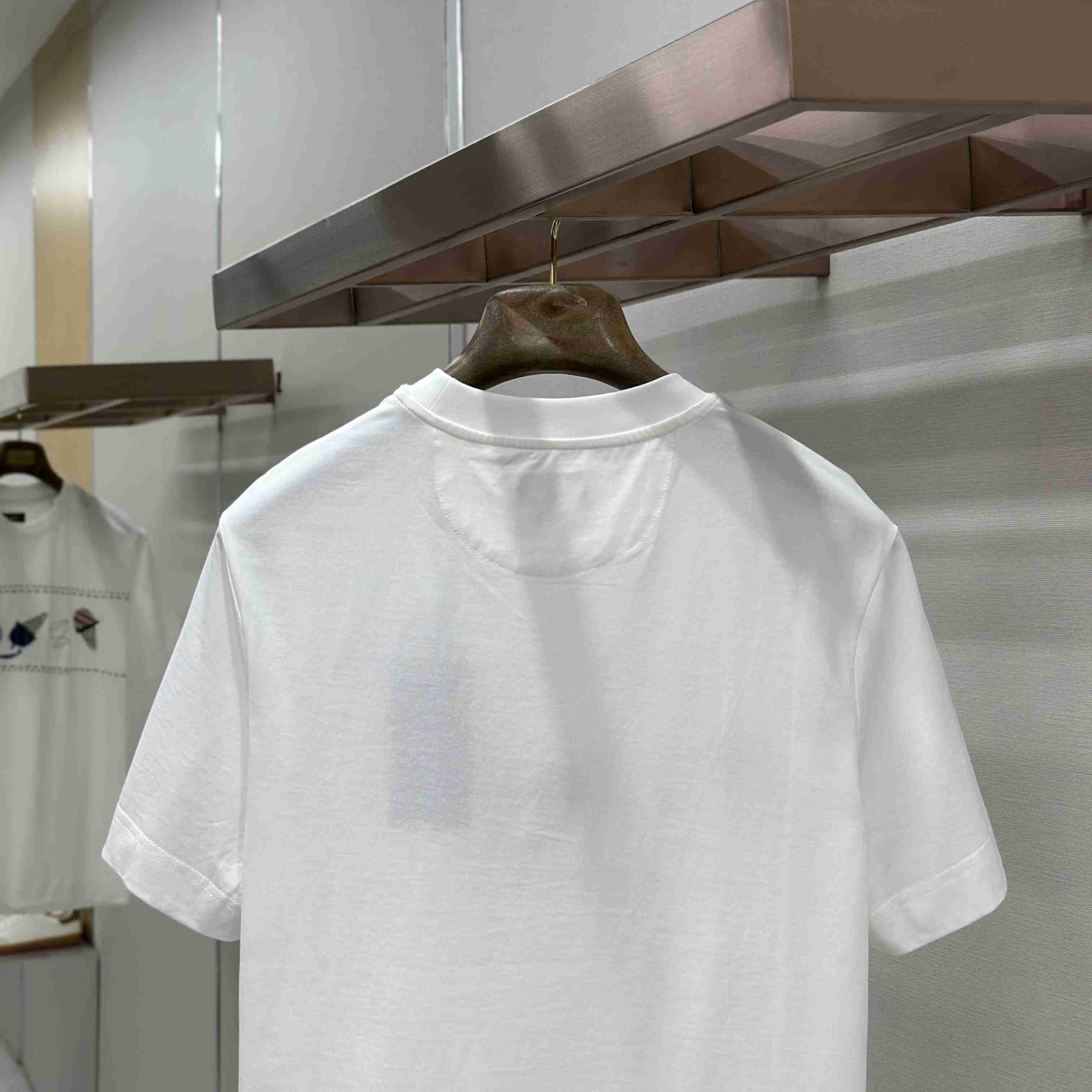 Fendi White Cotton T-shirt - FashionPlug