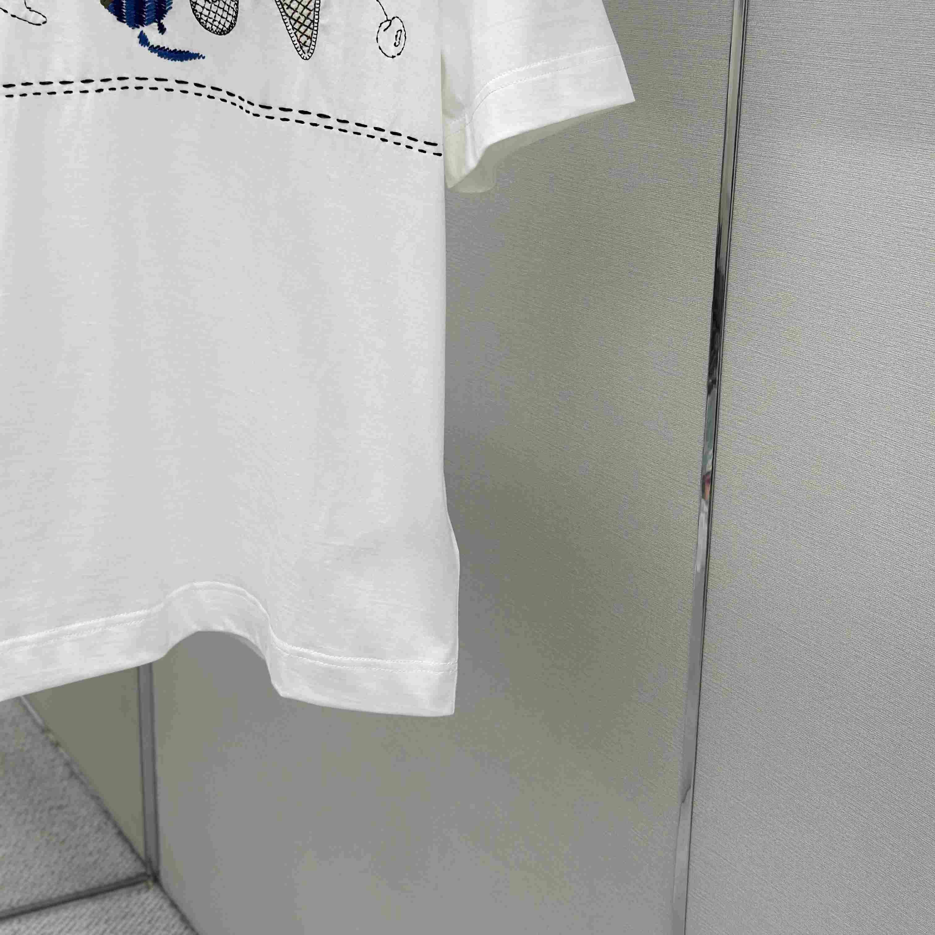 Fendi White Cotton T-shirt - FashionPlug