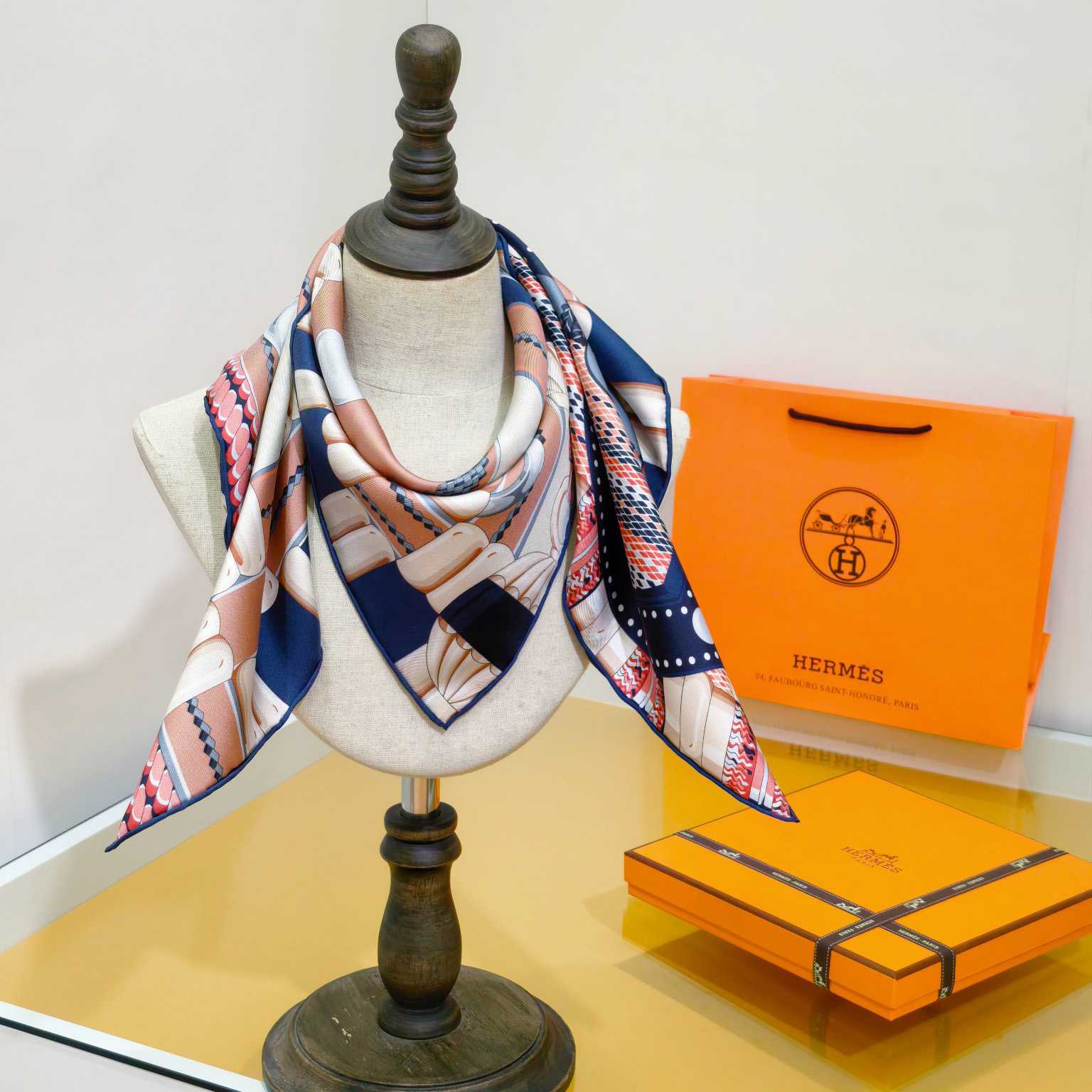 Hermes Flora Y Plata Scarf 90 - FashionPlug