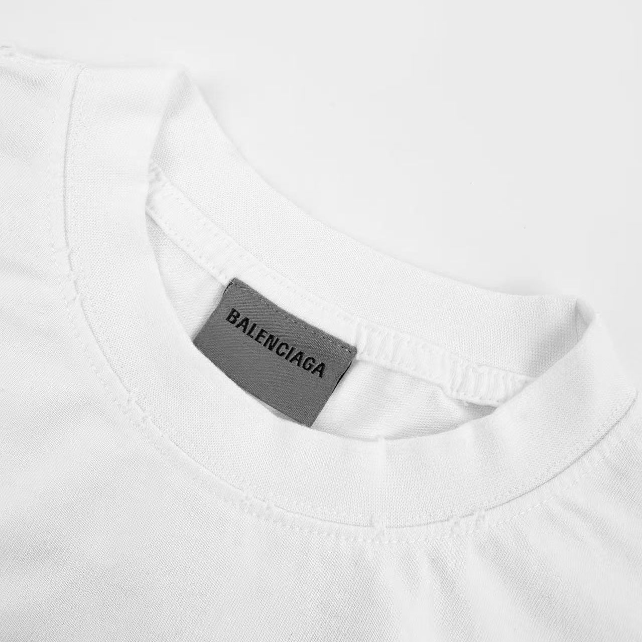 Balenciaga Messy Spray T-shirt In Cotton - FashionPlug