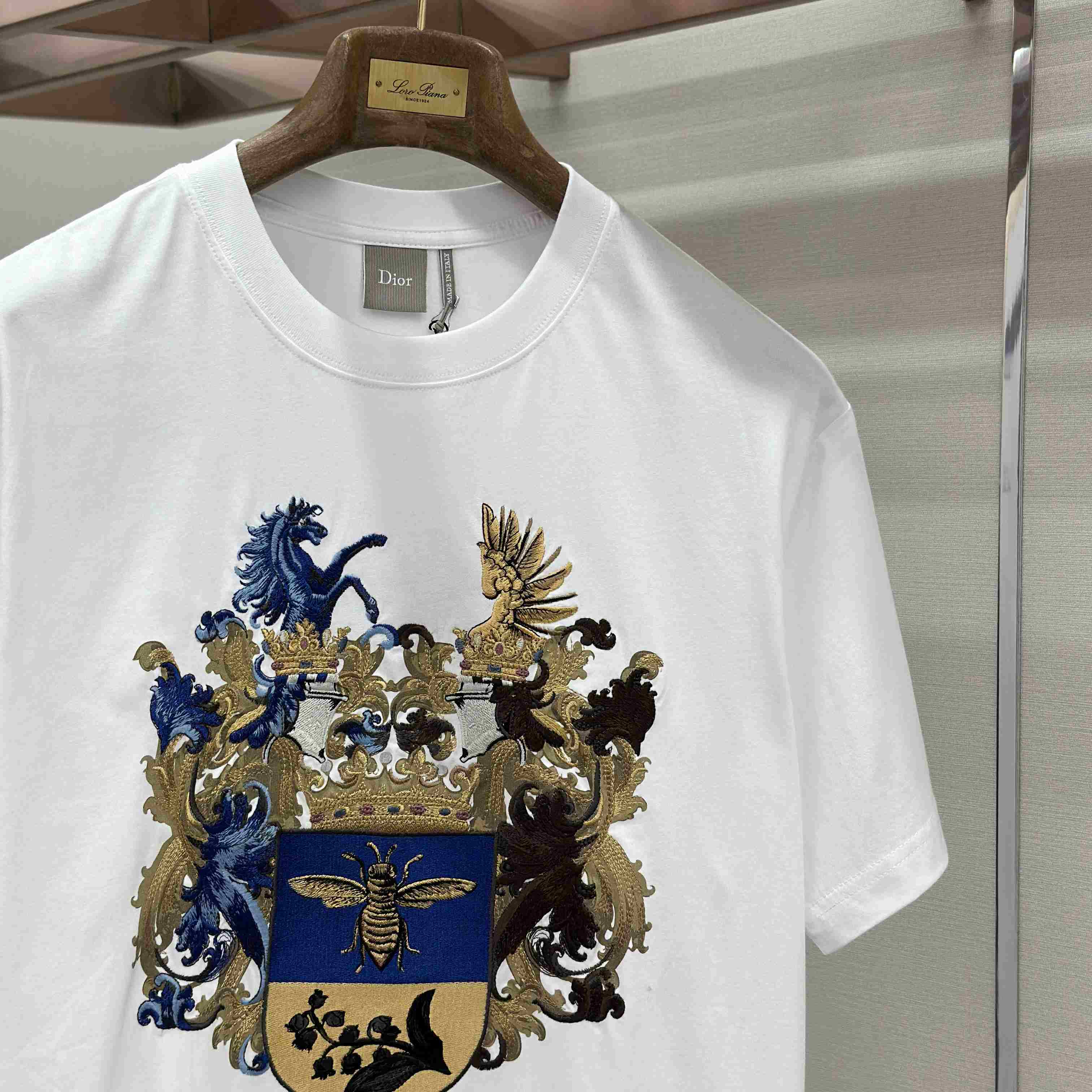 Dior T-Shirt With Dior Blason Print, Relaxed Fit - FashionPlug