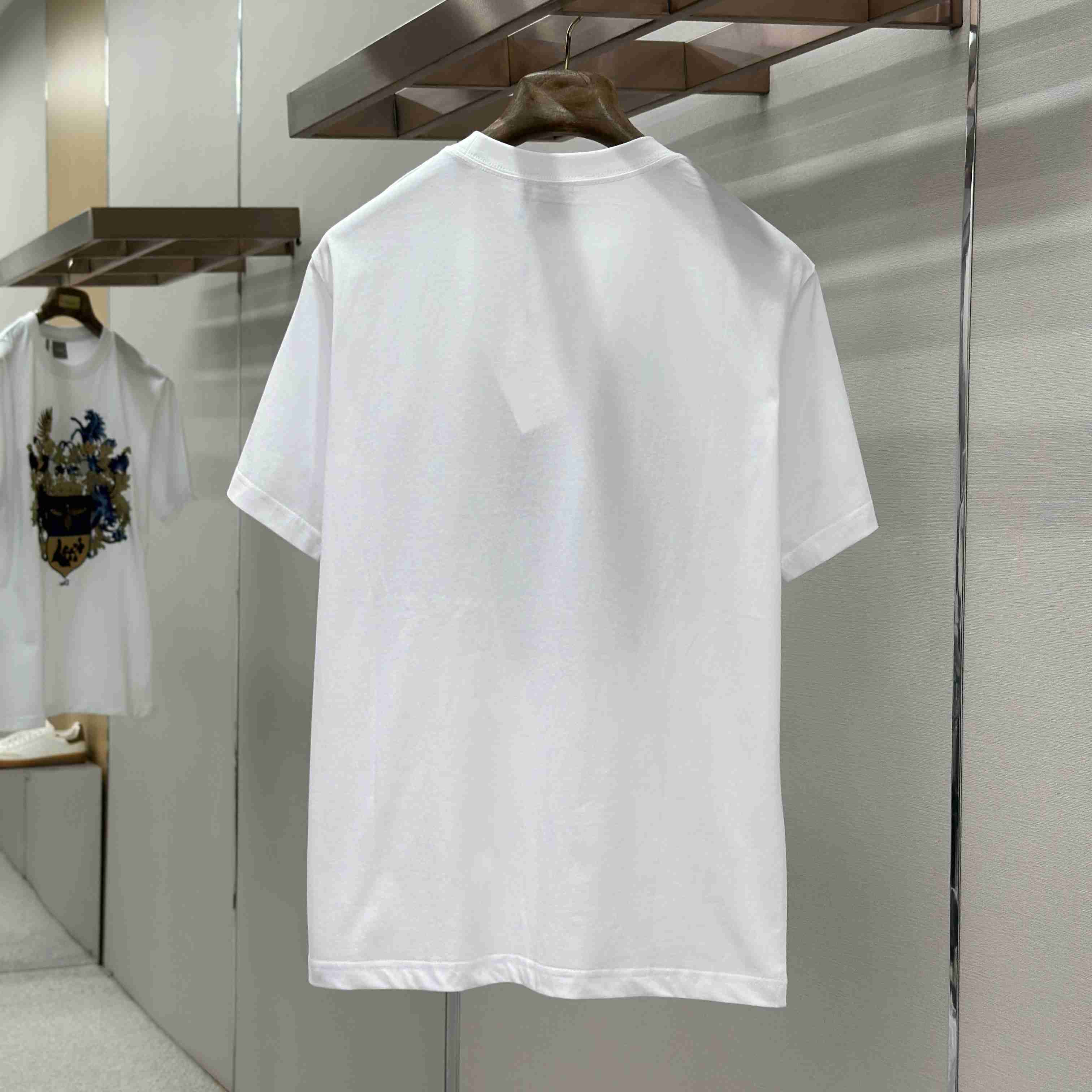 Dior T-Shirt With Dior Blason Print, Relaxed Fit - FashionPlug