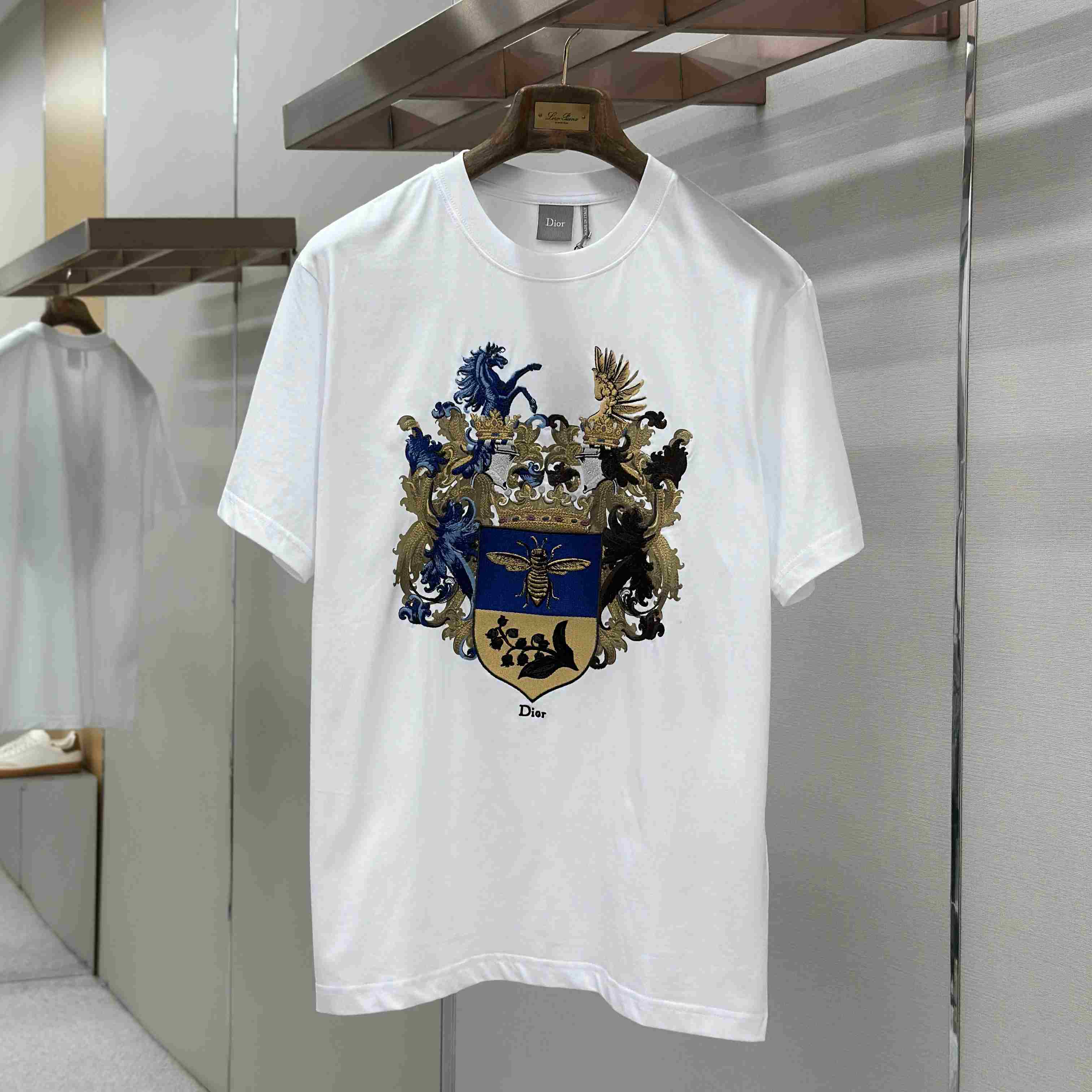 Dior T-Shirt With Dior Blason Print, Relaxed Fit - FashionPlug