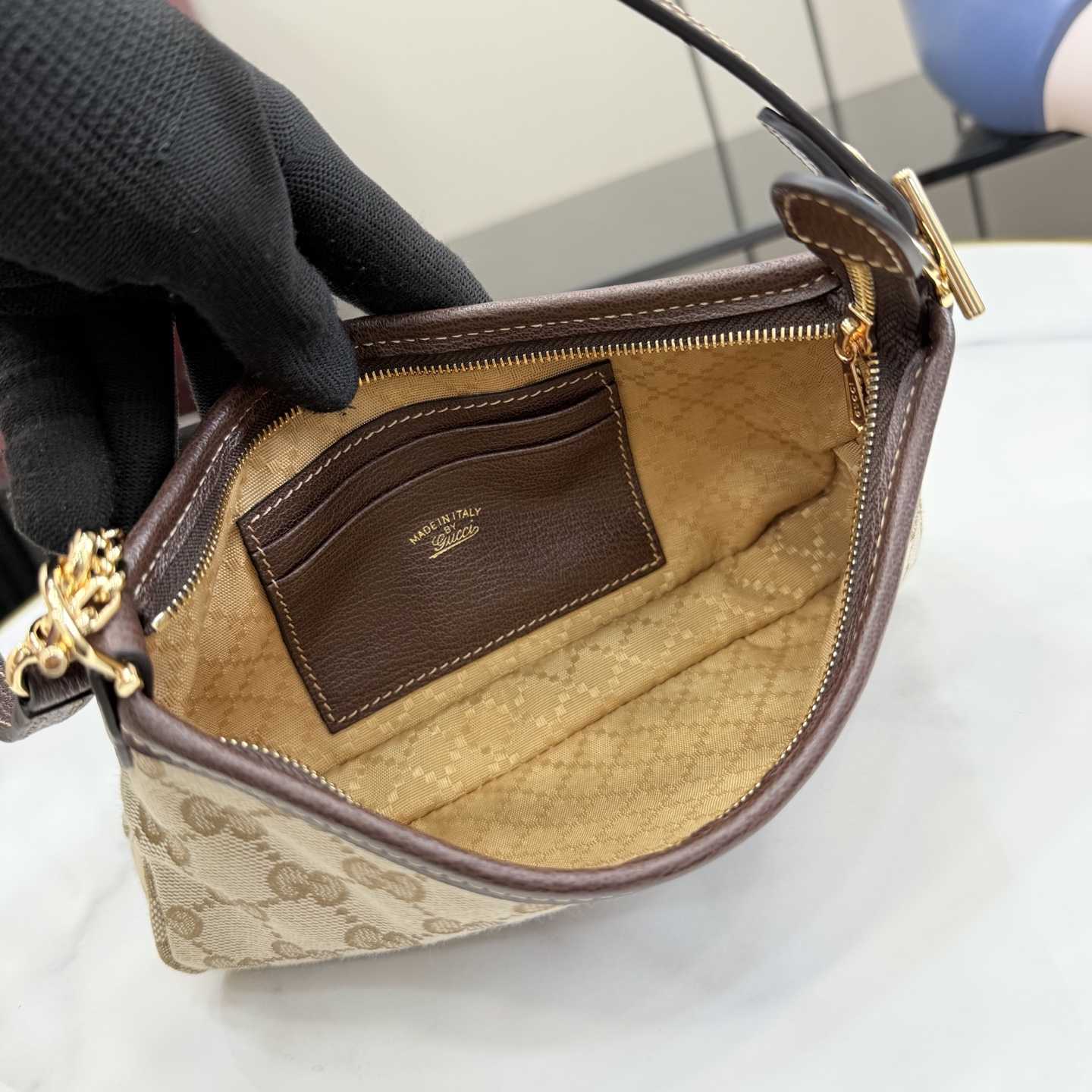 Gucci Gossip Small Shoulder Bag - FashionPlug