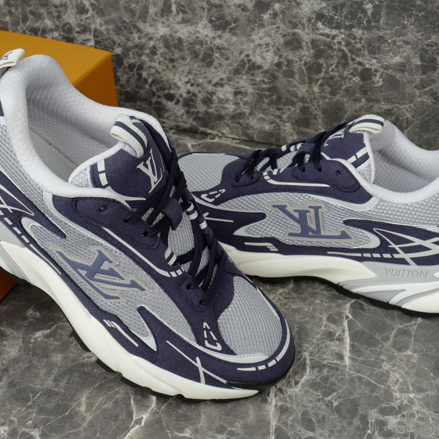 Louis Vuitton LV Tatic Runner Sneaker 1AKC4F - FashionPlug