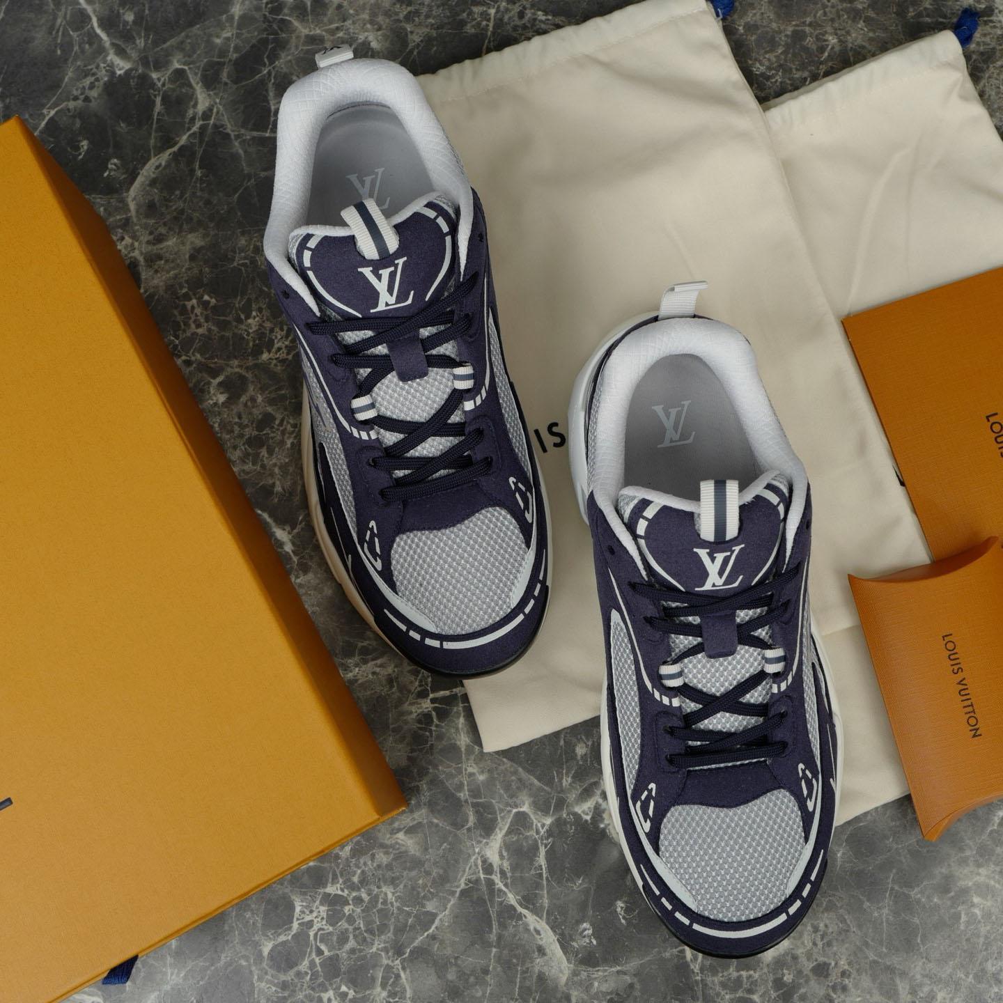 Louis Vuitton LV Tatic Runner Sneaker 1AKC4F - FashionPlug