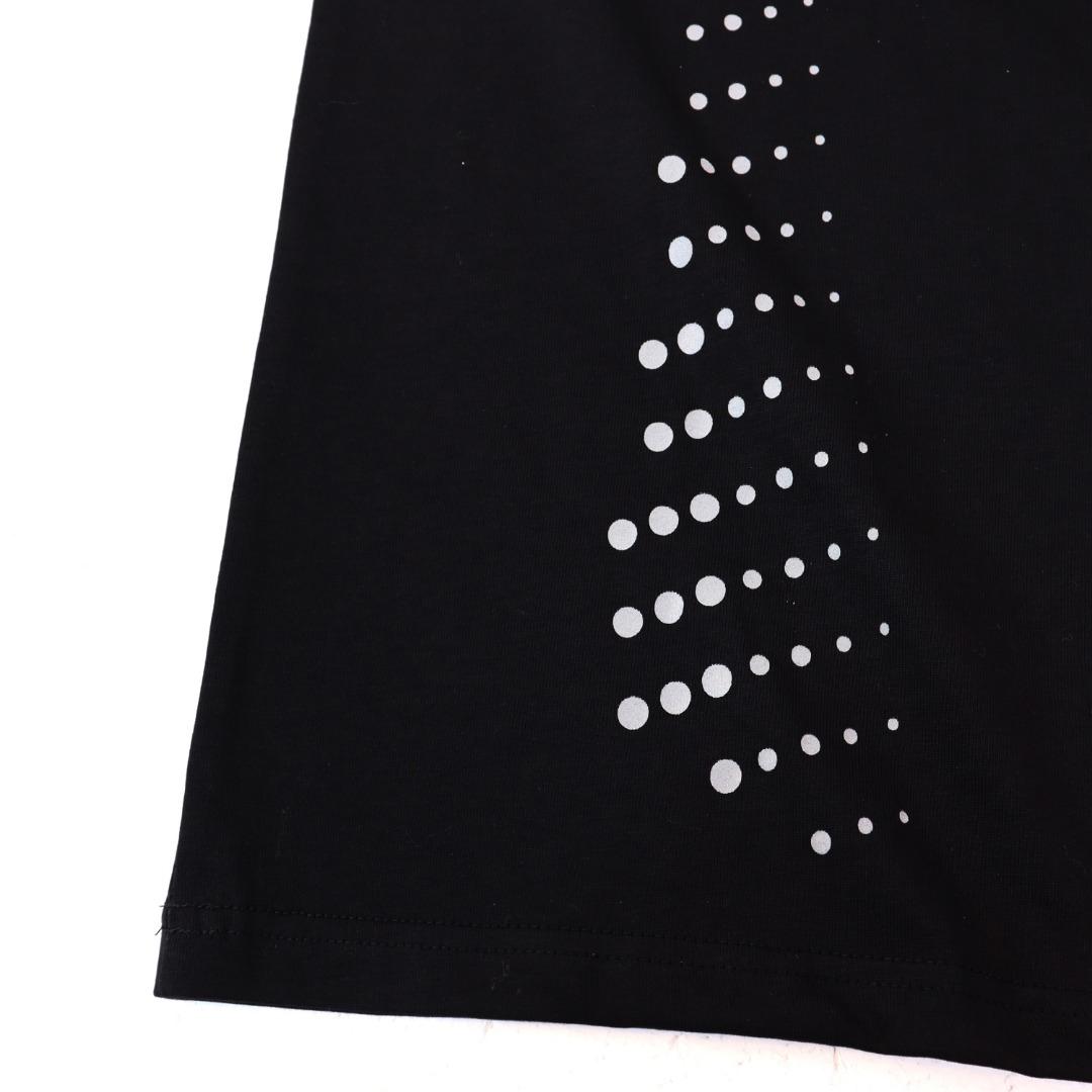 Hellstar Tech T-Shirt - FashionPlug