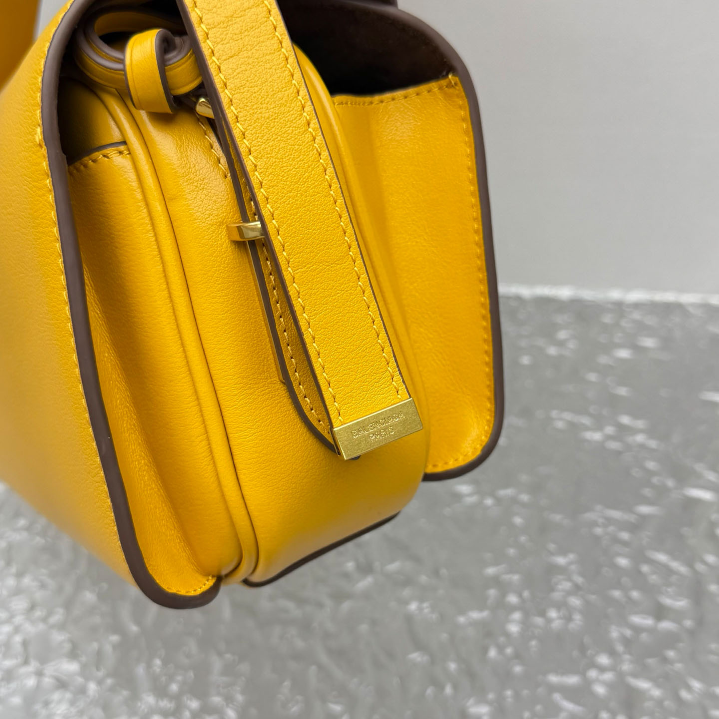 Balenciaga  Le 7 Shoulder Bag Medium In Curry - FashionPlug