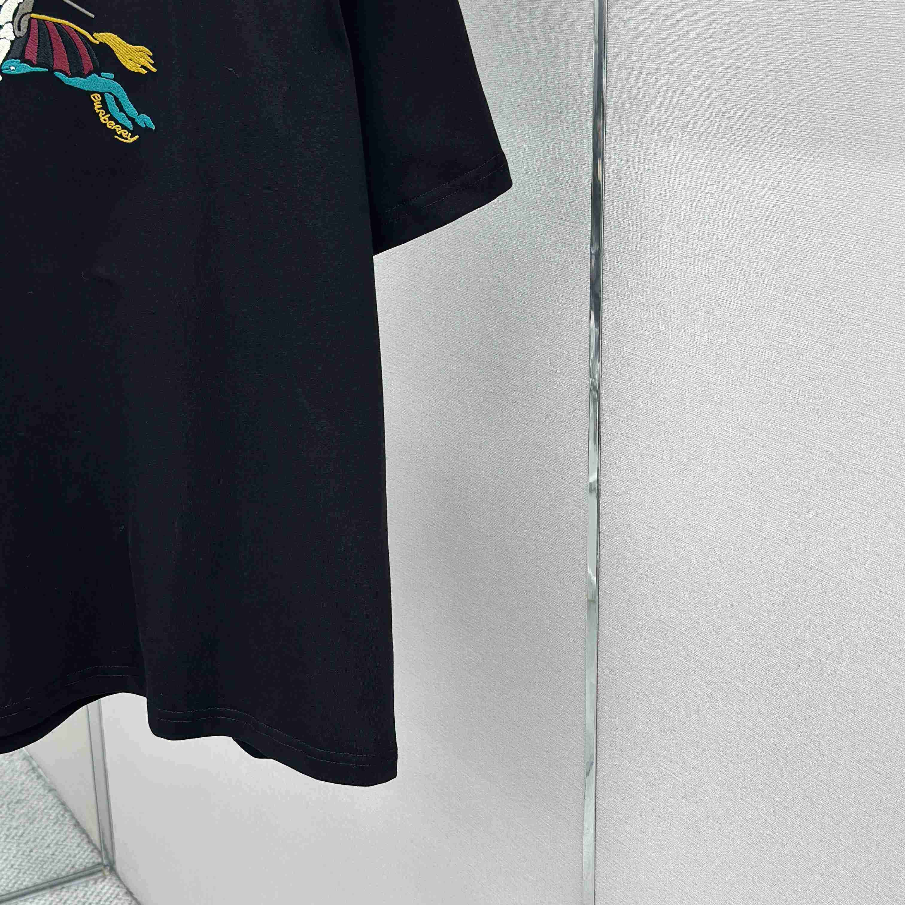 Burberry Knight Cotton T-shirt - FashionPlug