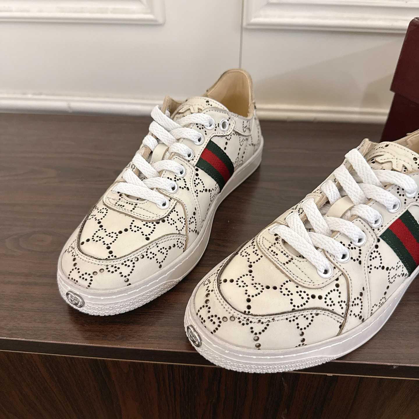 Gucci Stretch Low-Top Sneaker - FashionPlug