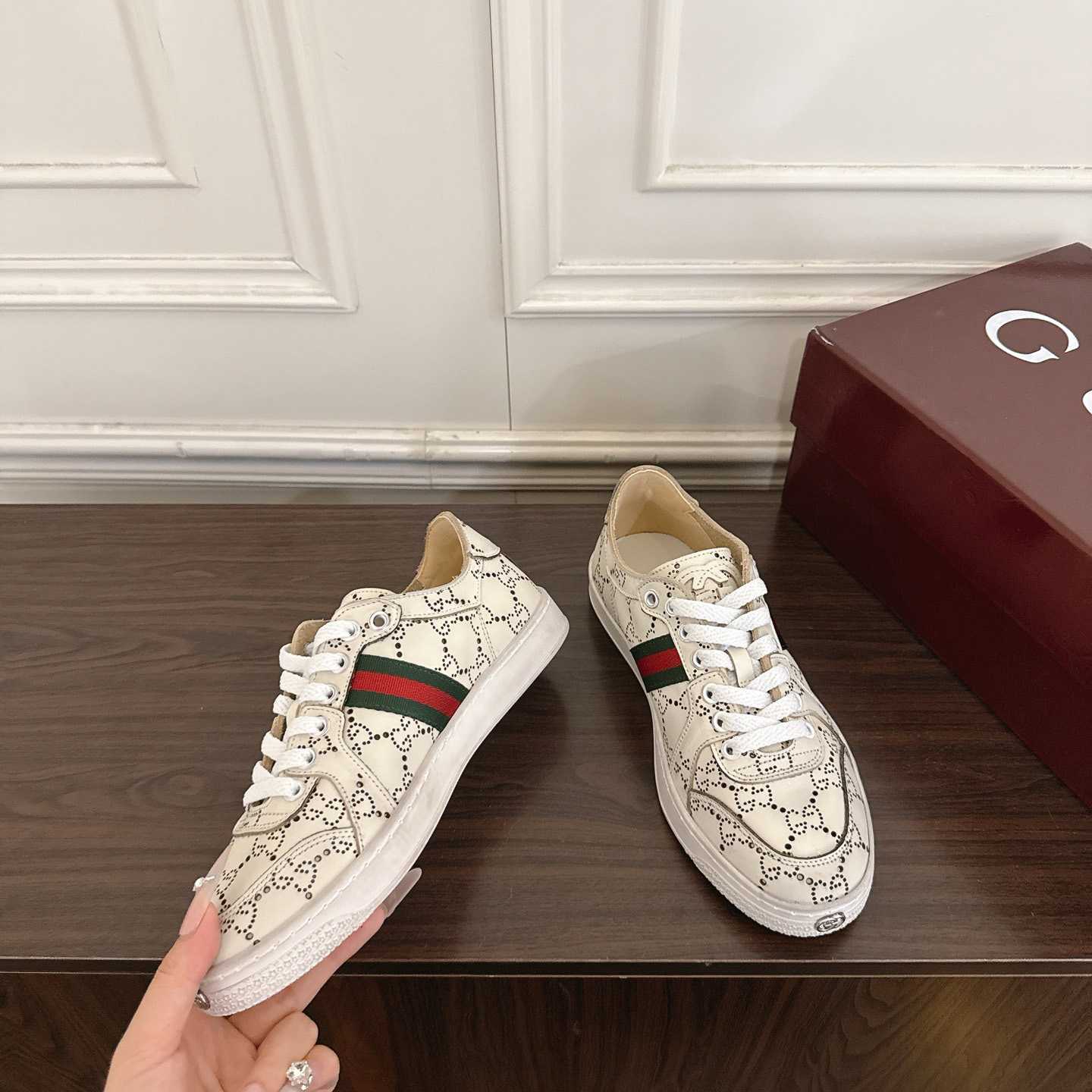 Gucci Stretch Low-Top Sneaker - FashionPlug