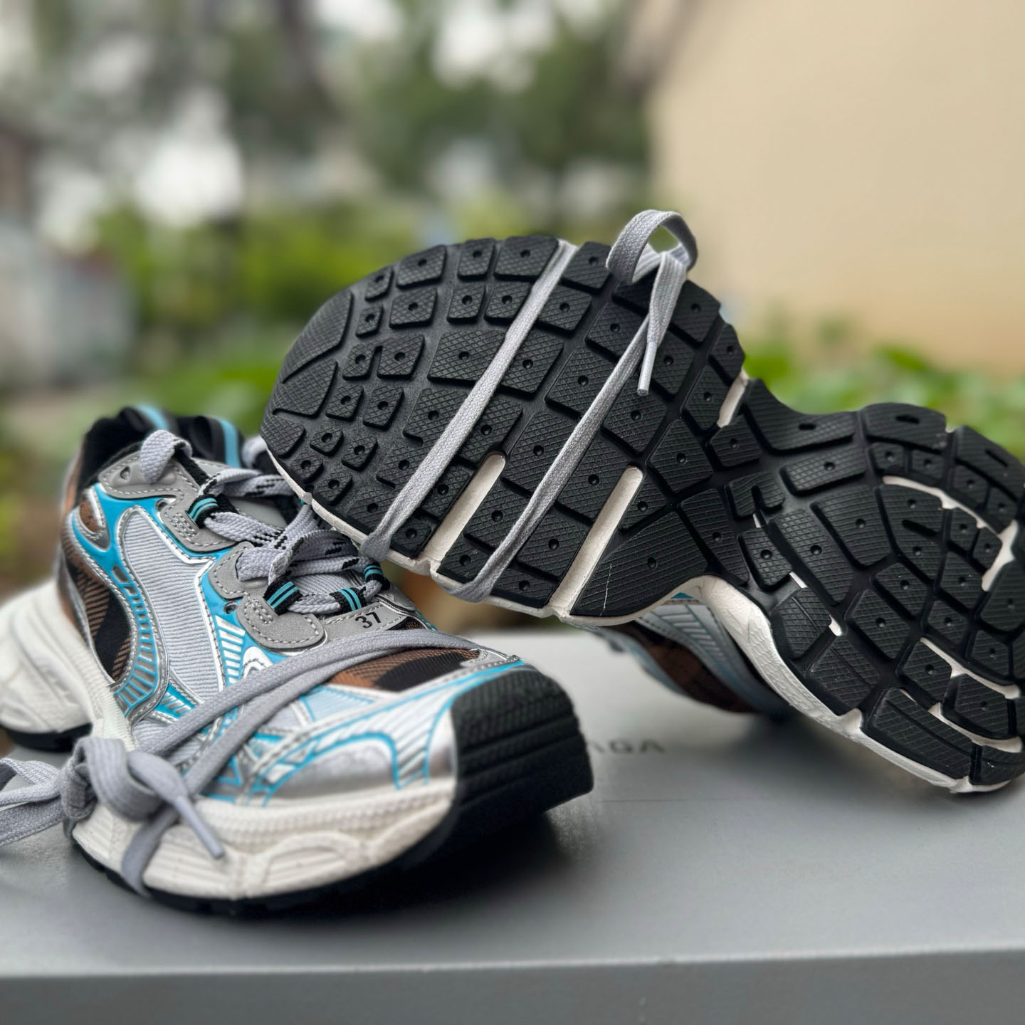 Balenciaga 3XL Sneaker  - FashionPlug