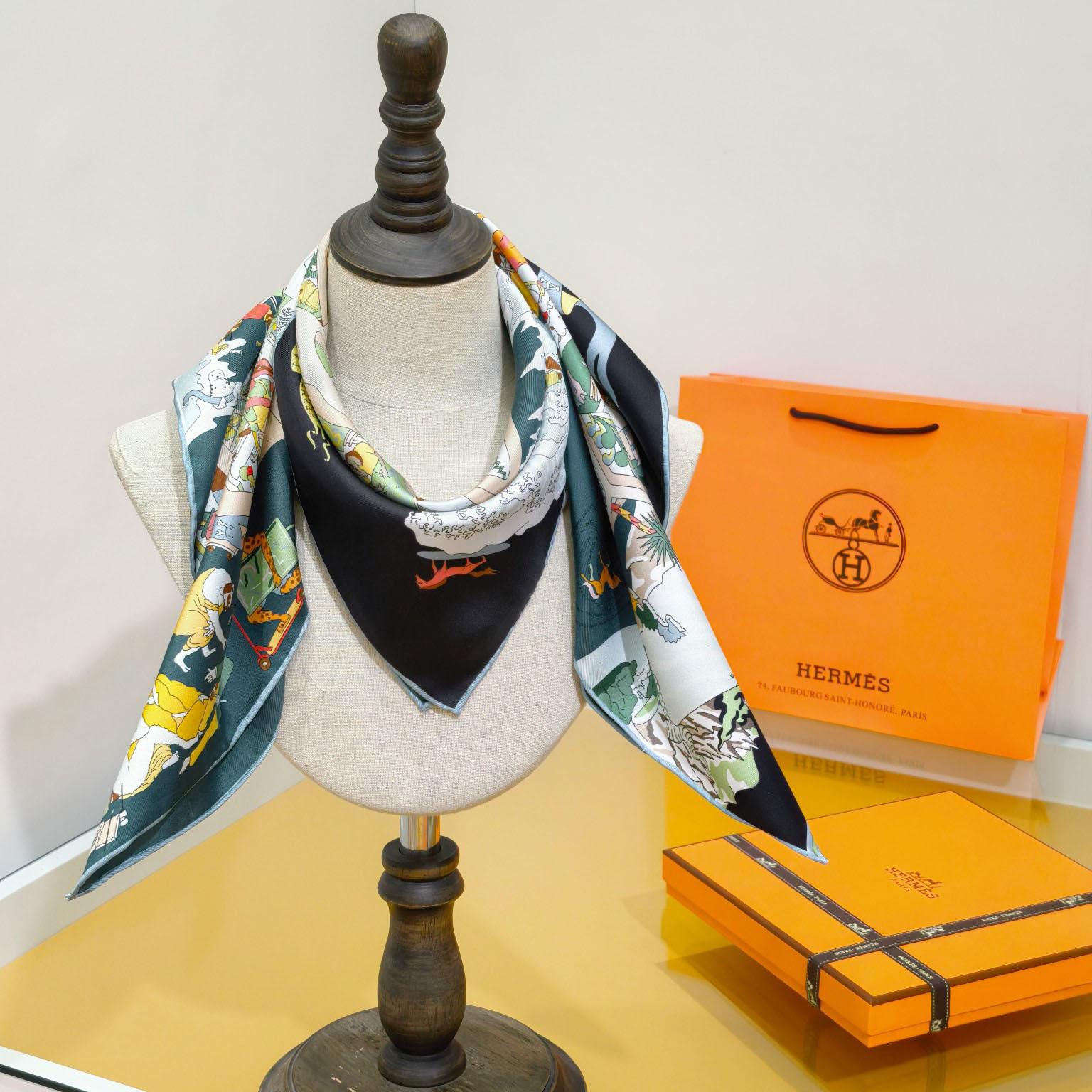 Hermes Academia Hippica Scarf 90 - FashionPlug