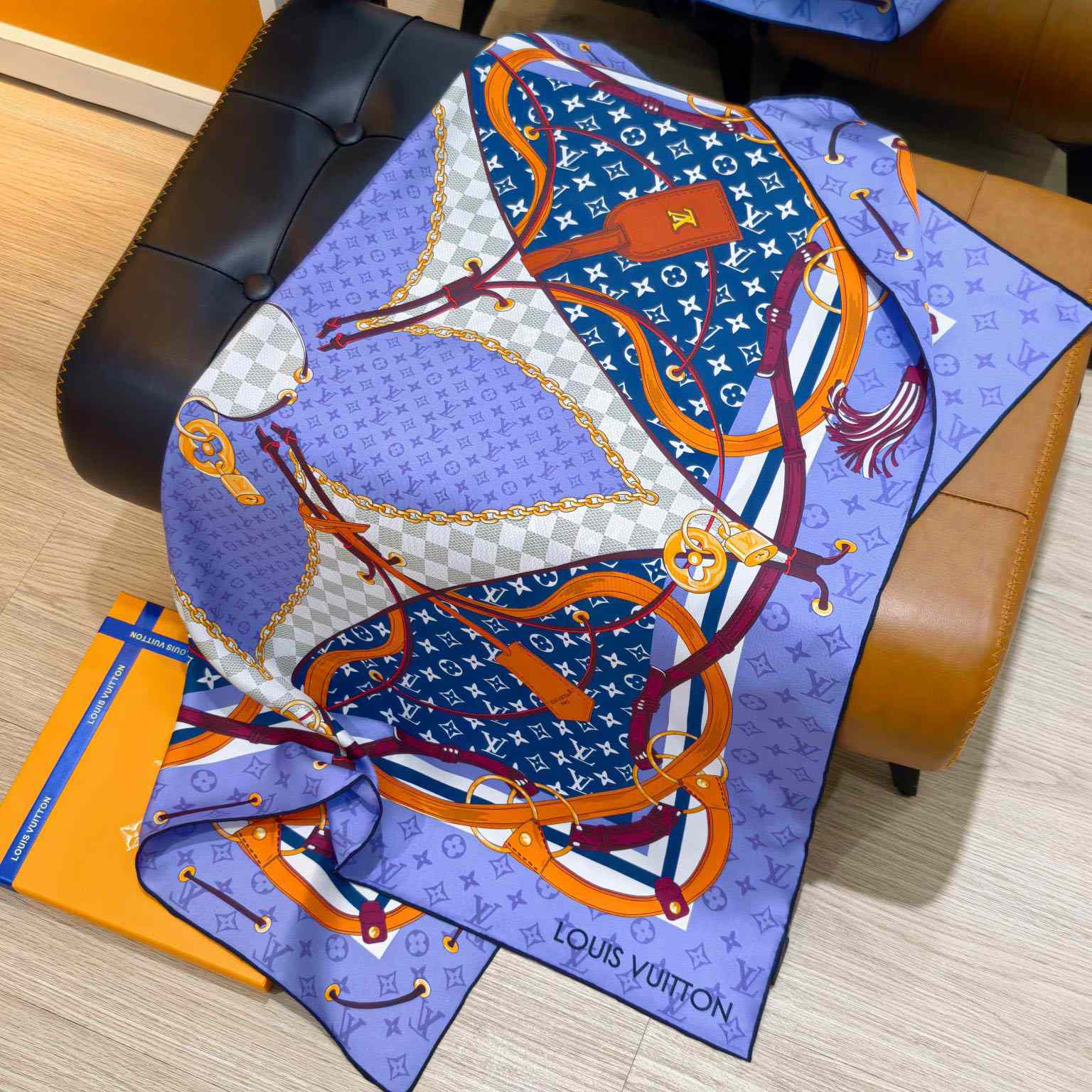 Louis Vuitton Flower And Straps Square 90 M97471 - FashionPlug