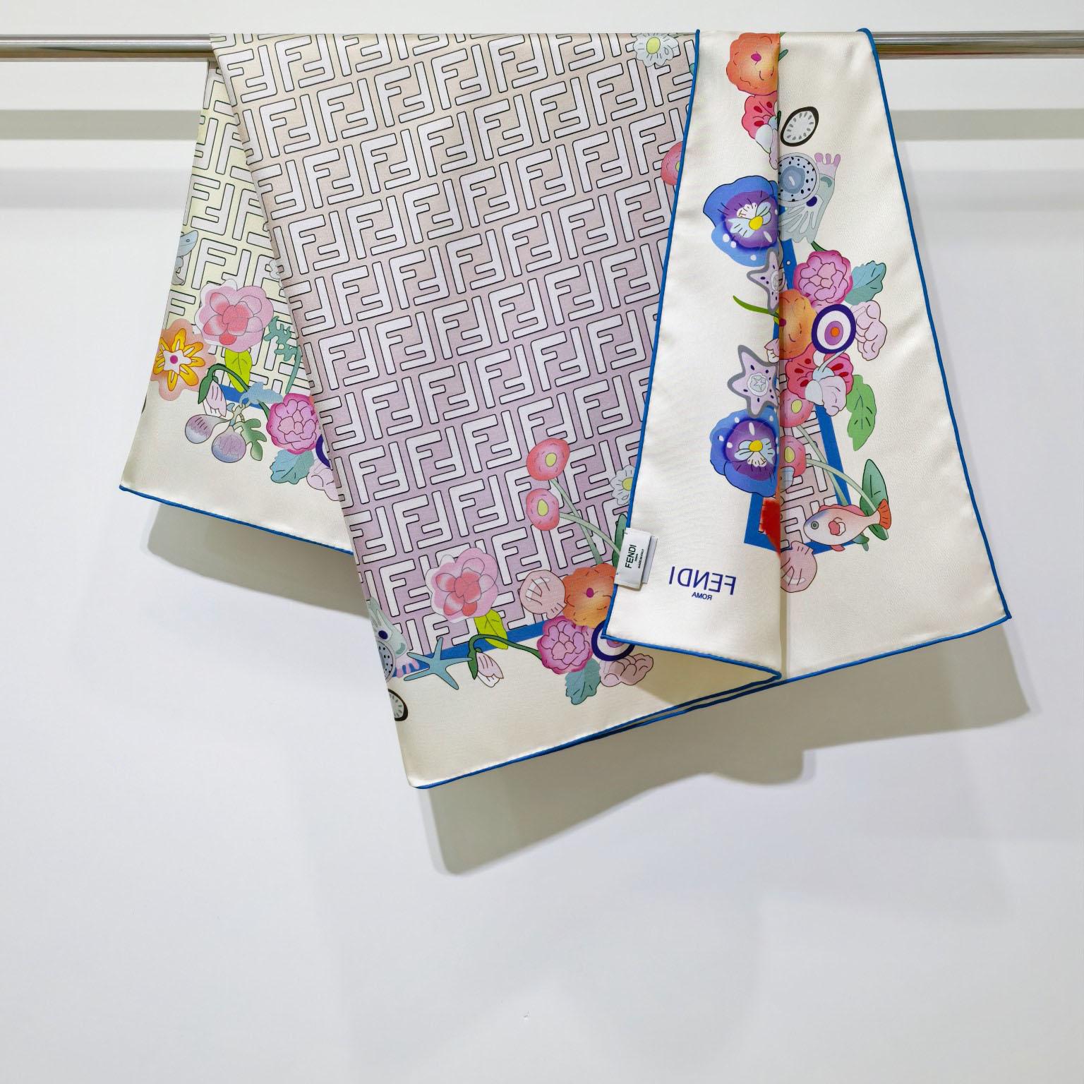 Fendi Future Fantastic Foulard - FashionPlug