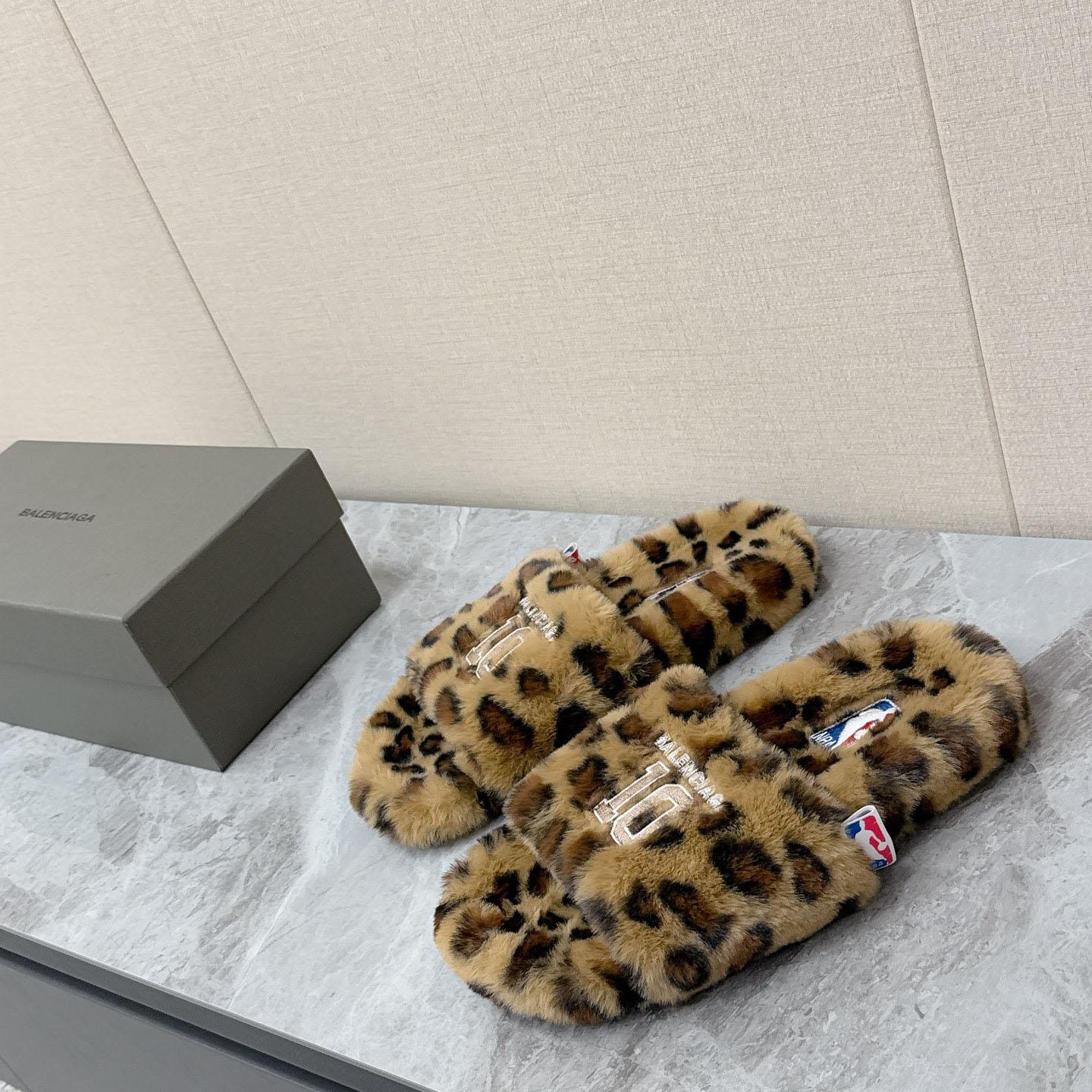 Balenciaga | Nba Collaboration Furry Open Mule - FashionPlug