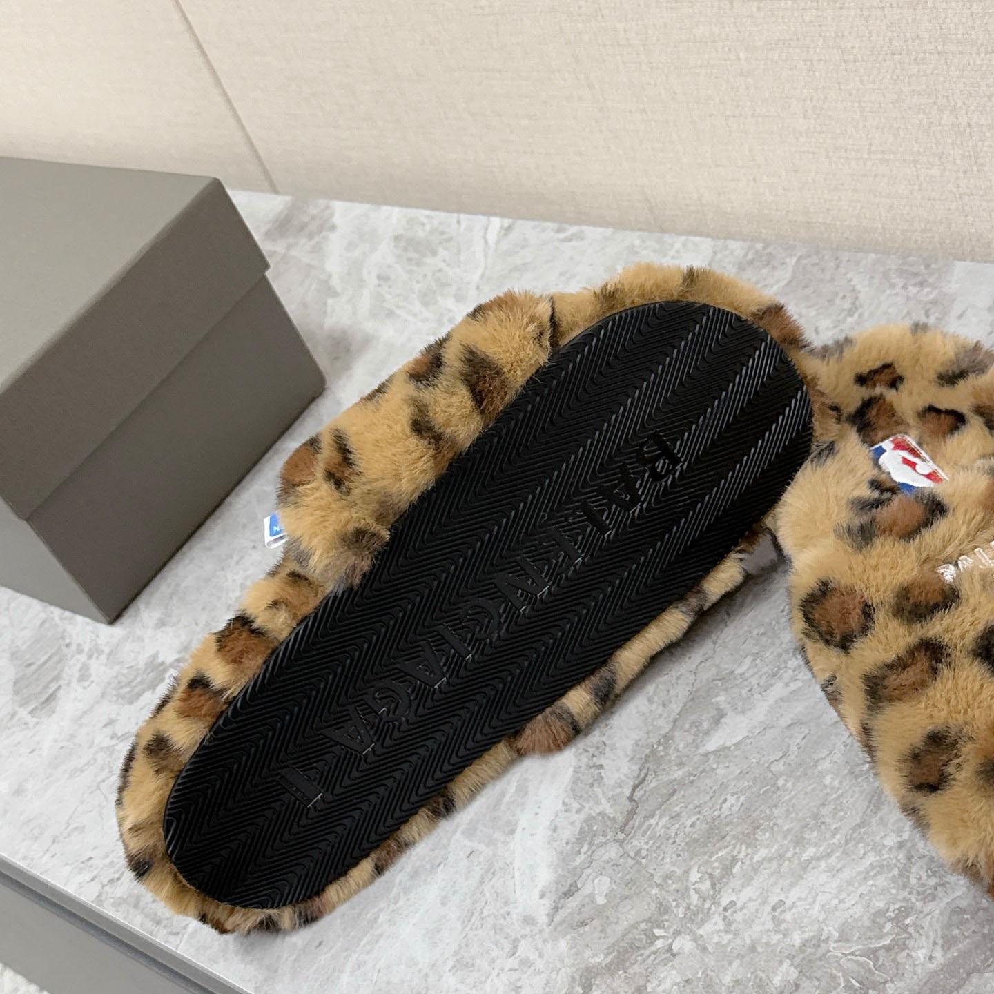 Balenciaga | Nba Collaboration Furry Open Mule - FashionPlug