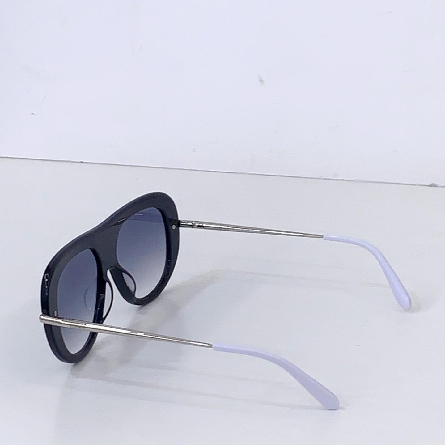 Loewe LW40186I Sunglasses  - FashionPlug
