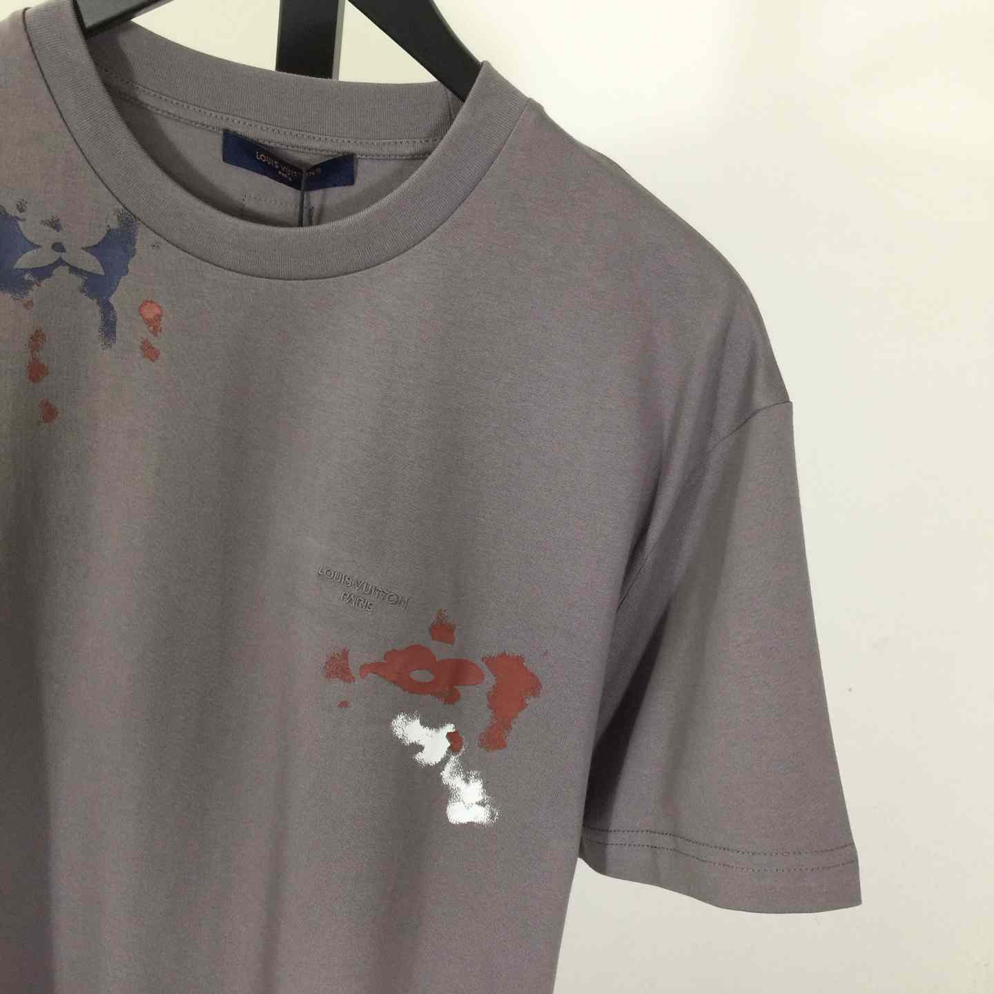 Louis Vuitton Graphic T-Shirt   1AK7HI - FashionPlug