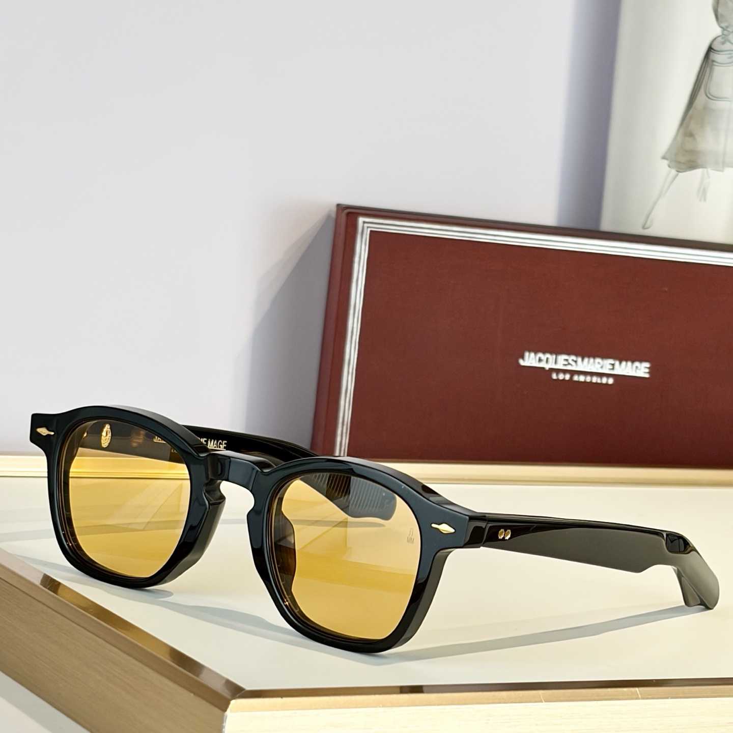 Jacquemus Zephirin Sunglasses - FashionPlug