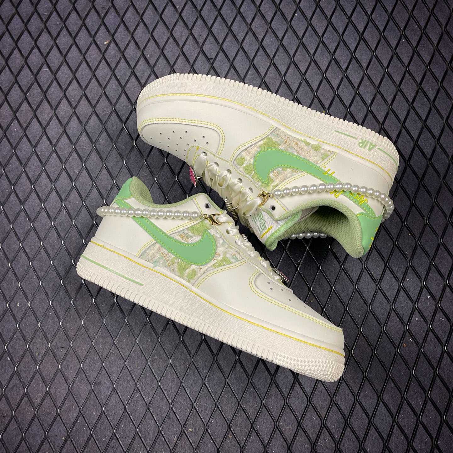 NIKE Air Force 1'07 Low Jade Pearl Canvas  FJ7740-111 - FashionPlug