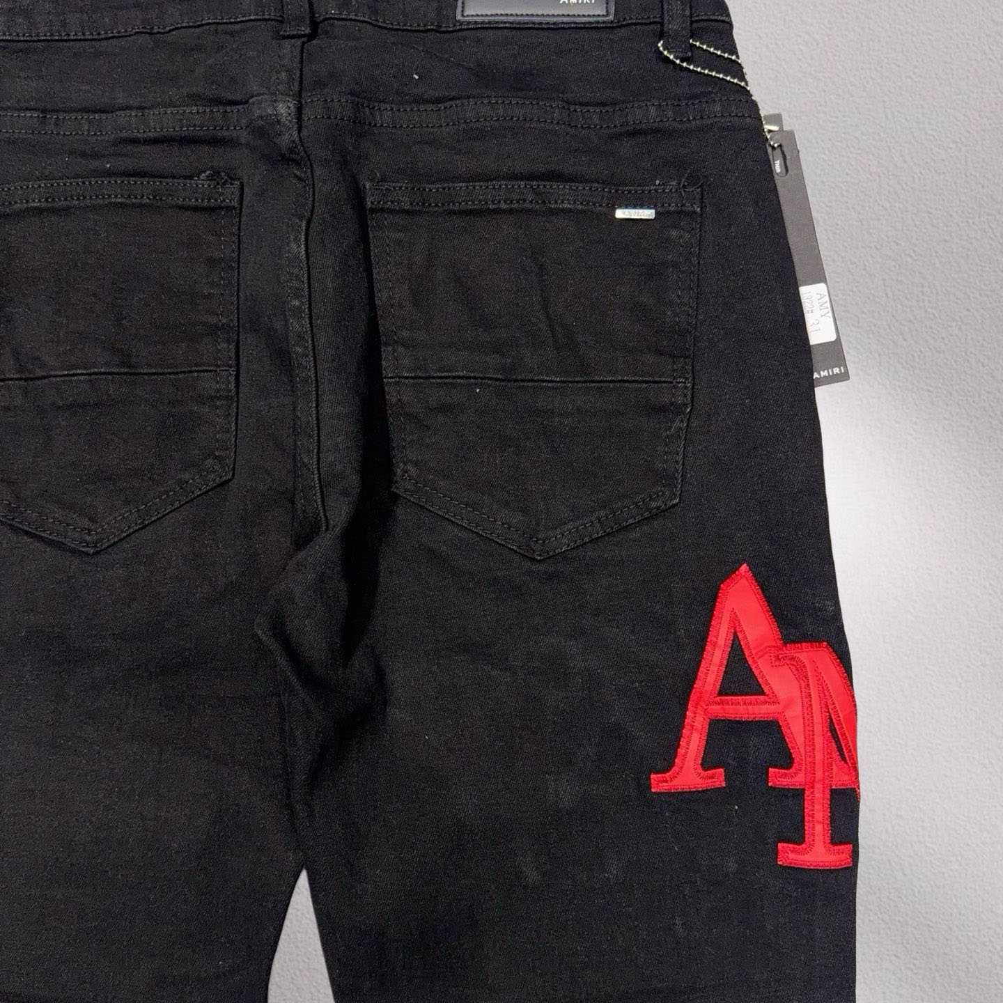 Amiri Jeans 1322 - FashionPlug