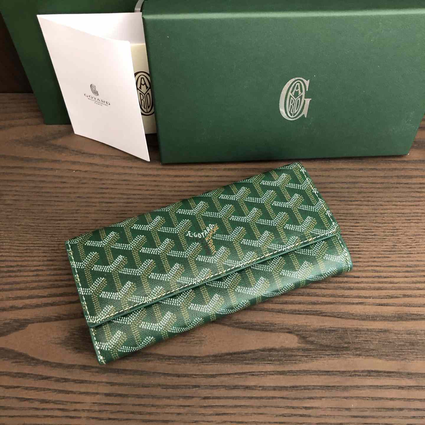 Goyard Portefeuille Wallet - FashionPlug