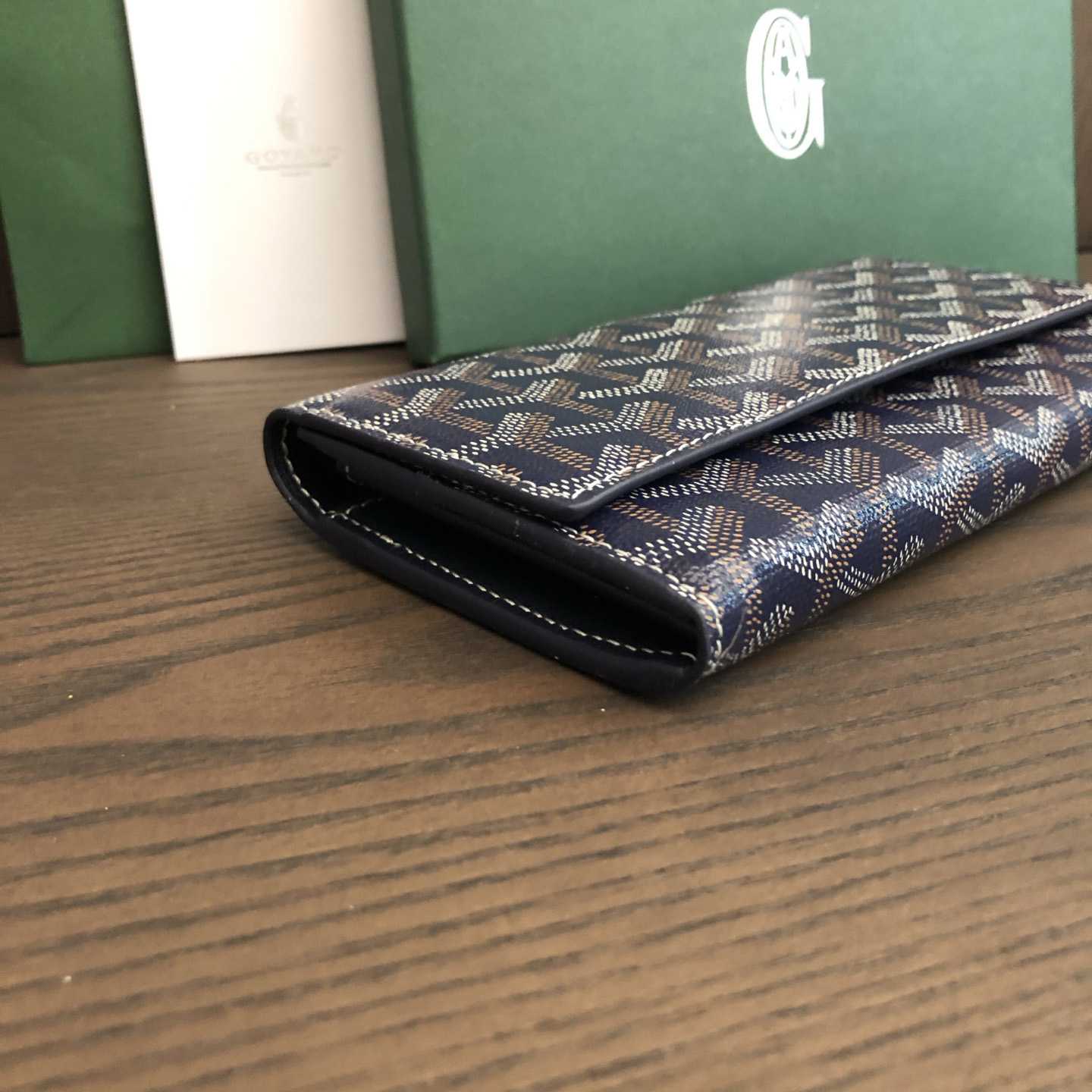 Goyard Portefeuille Wallet - FashionPlug