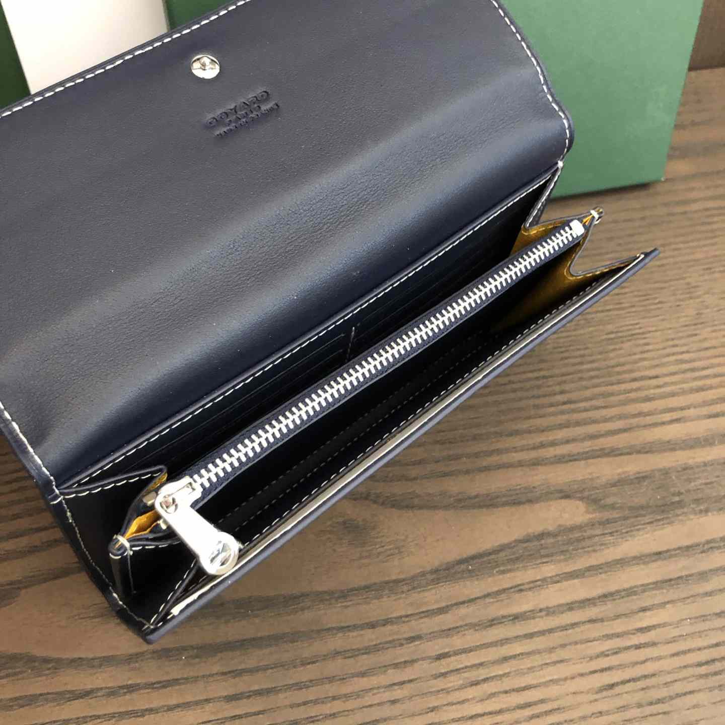 Goyard Portefeuille Wallet - FashionPlug